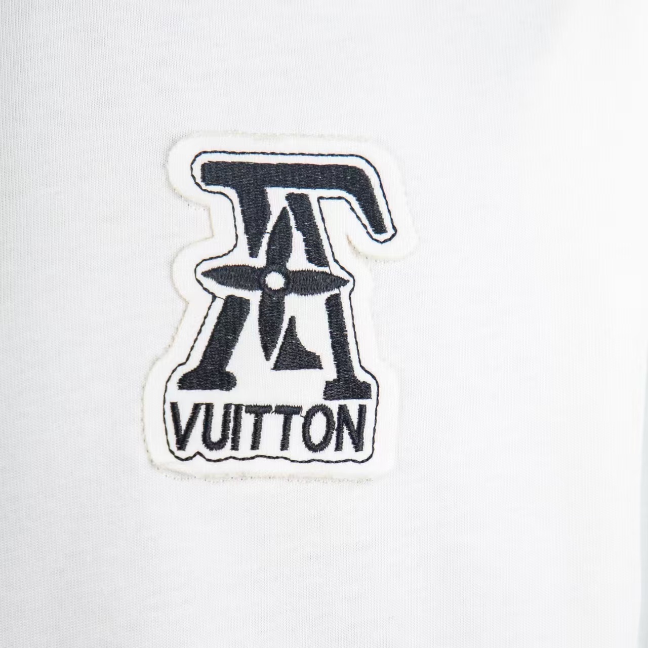     Louis Vuitton Lovers T-shirt White 6024