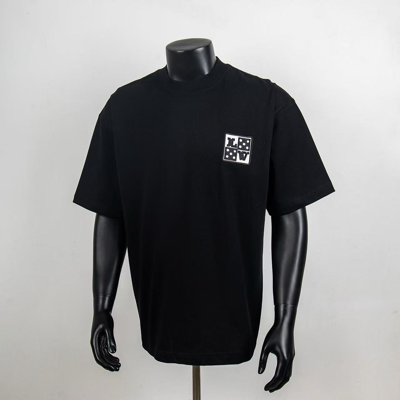     Louis Vuitton Printed T-shirt Black 6005