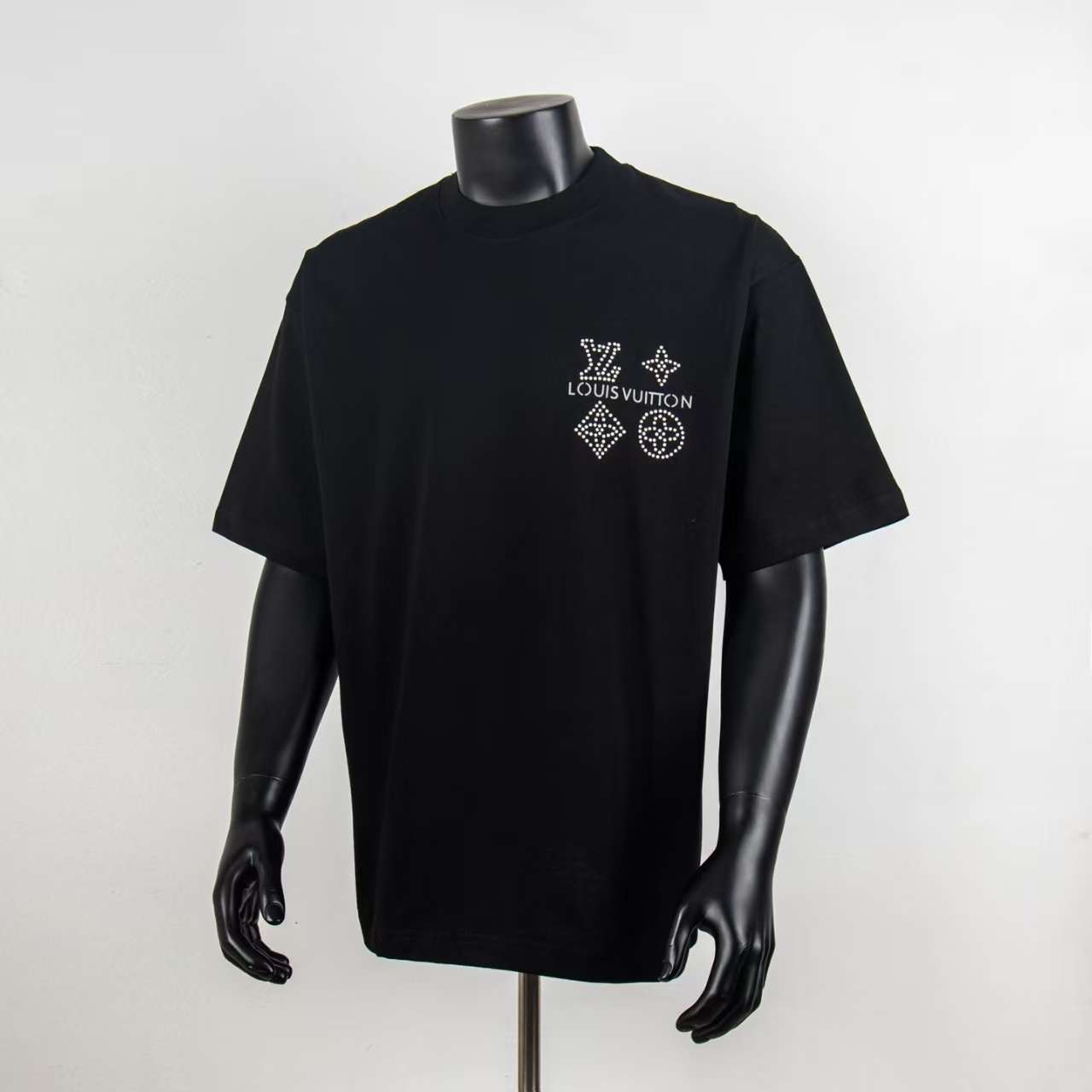     Louis Vuitton Printed T-shirt Black 6026