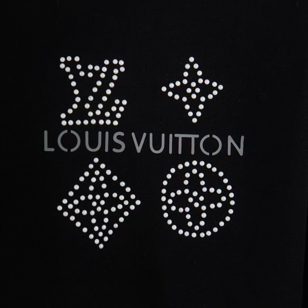     Louis Vuitton Printed T-shirt Black 6026