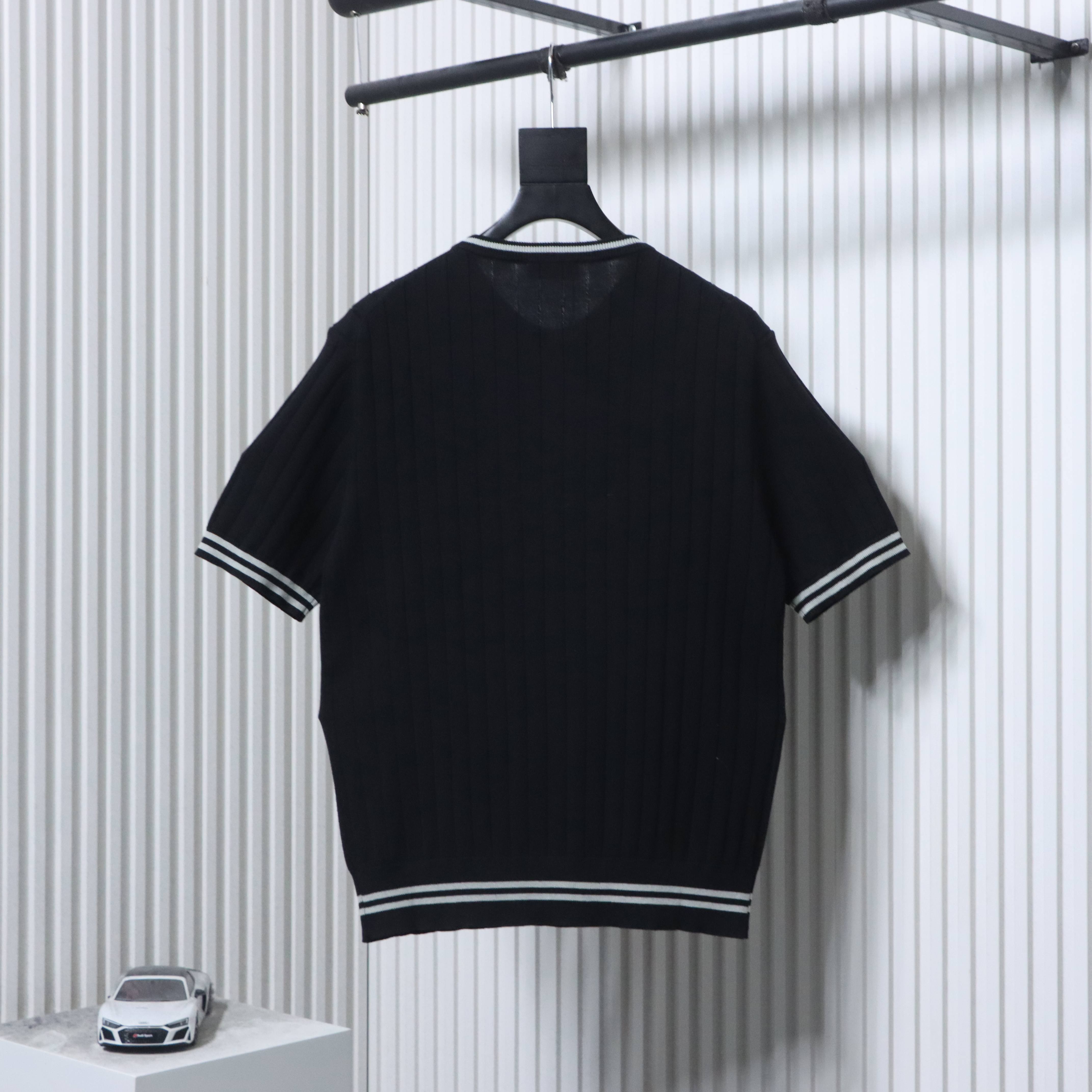    Brunello Cucinelli Henley collar T-shirt Black