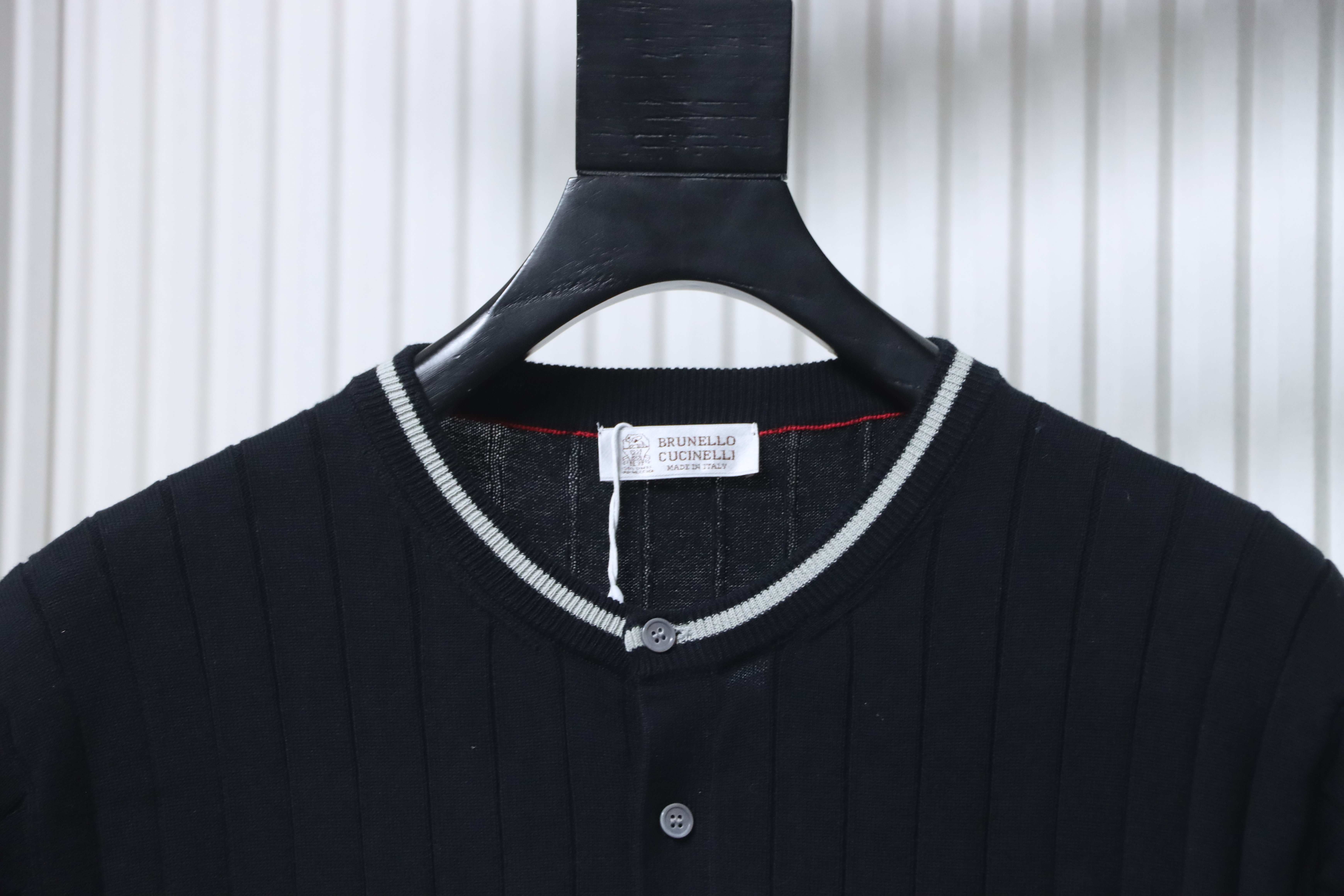    Brunello Cucinelli Henley collar T-shirt Black