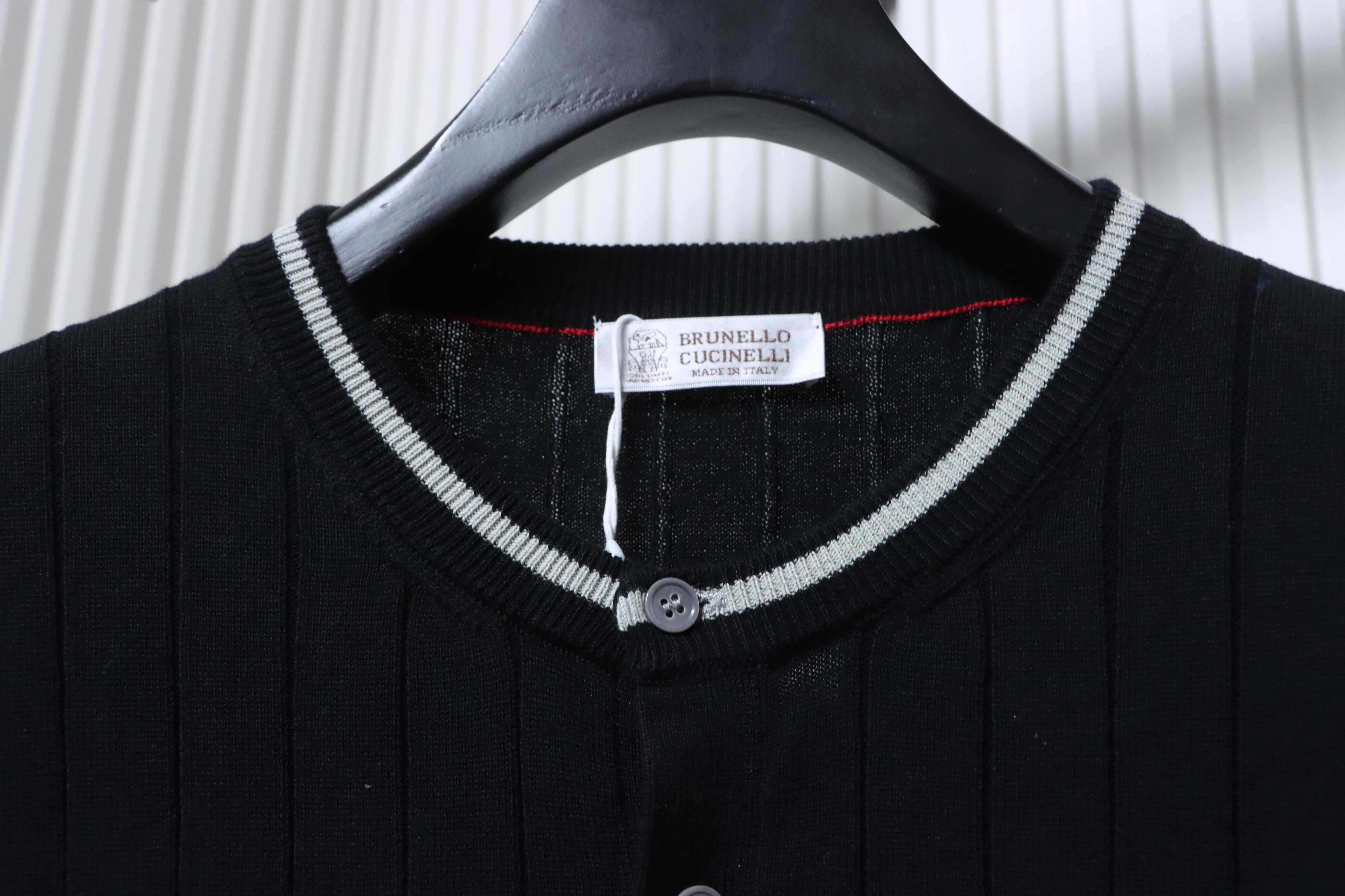    Brunello Cucinelli Henley collar T-shirt Black