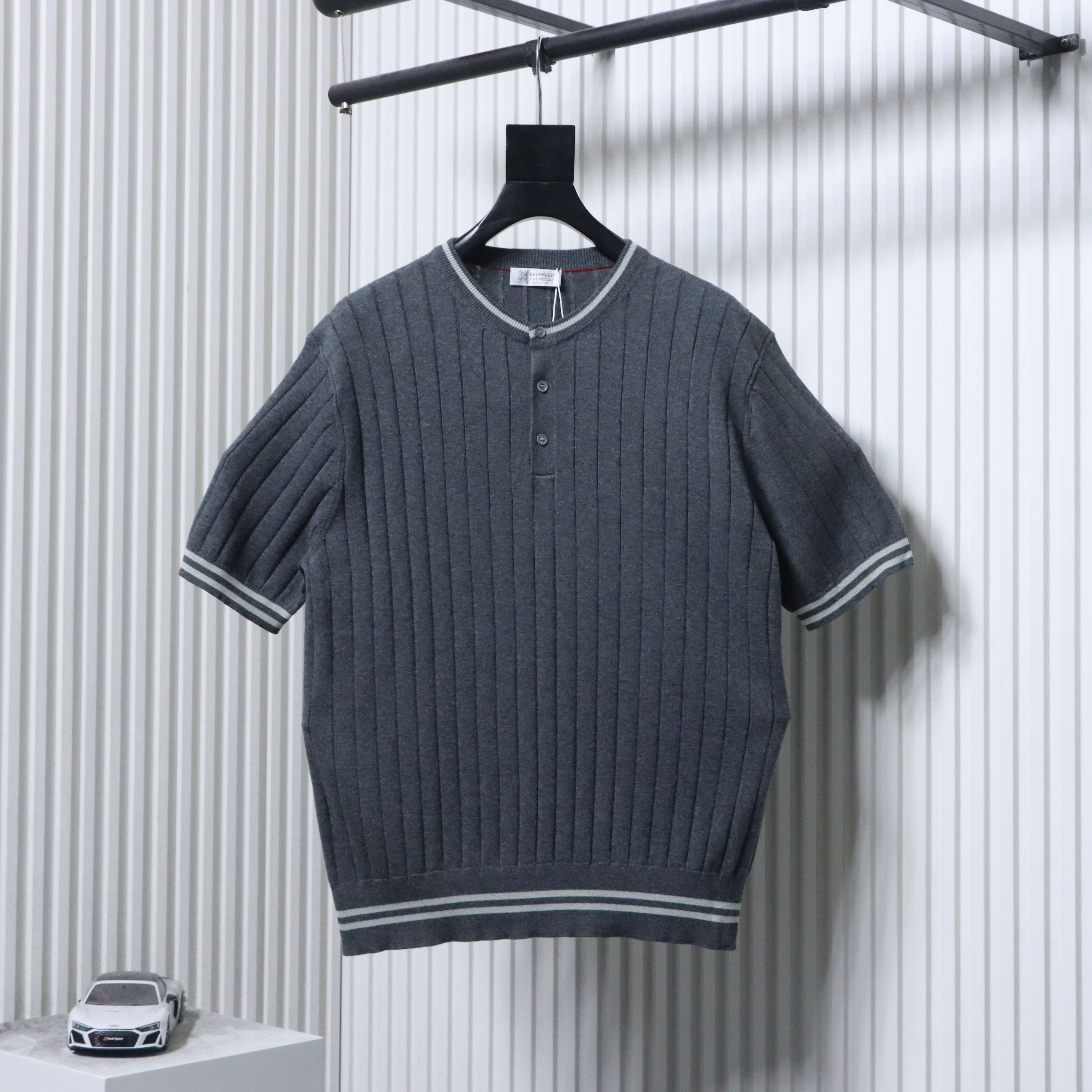    Brunello Cucinelli Henley collar T-shirt