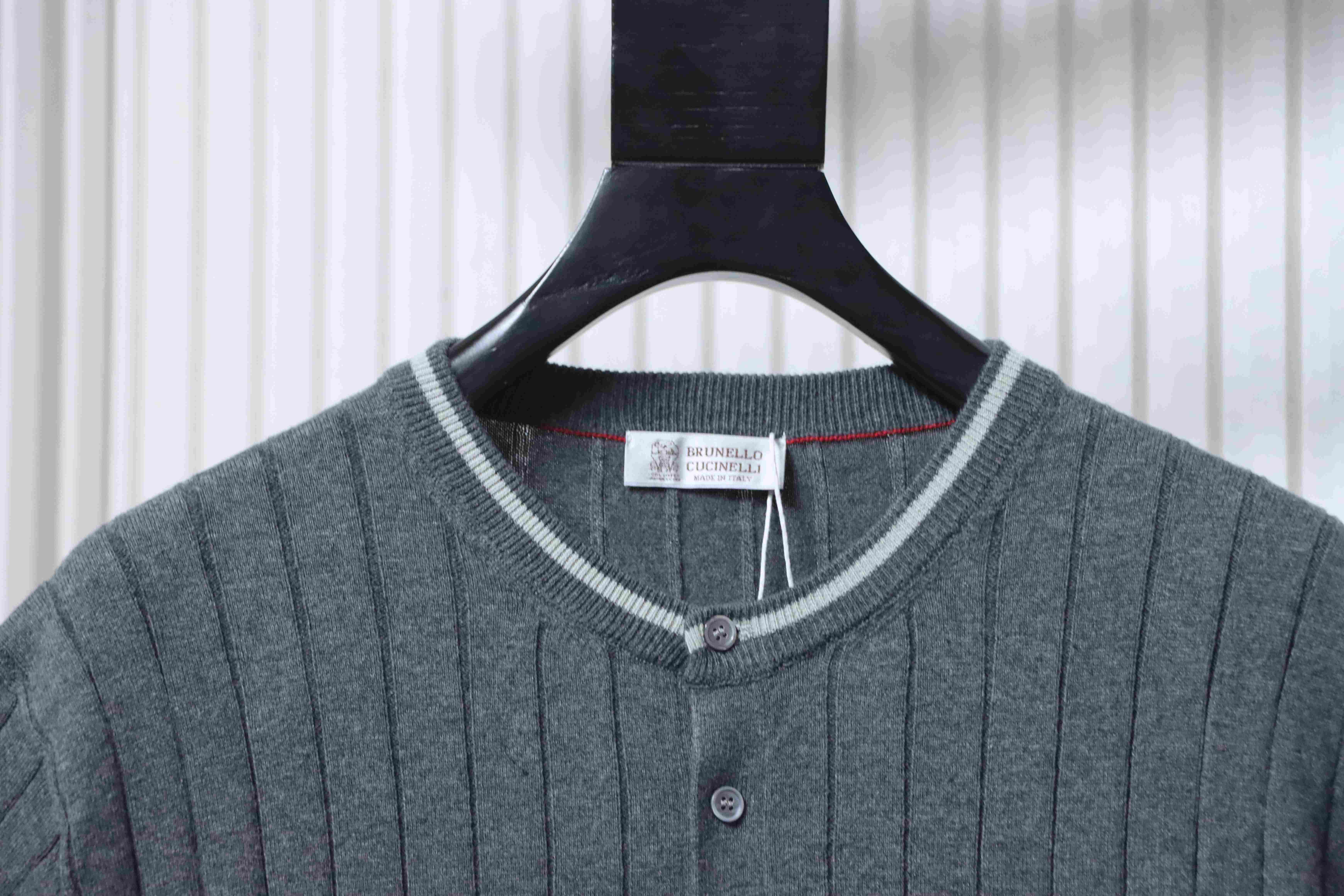    Brunello Cucinelli Henley collar T-shirt