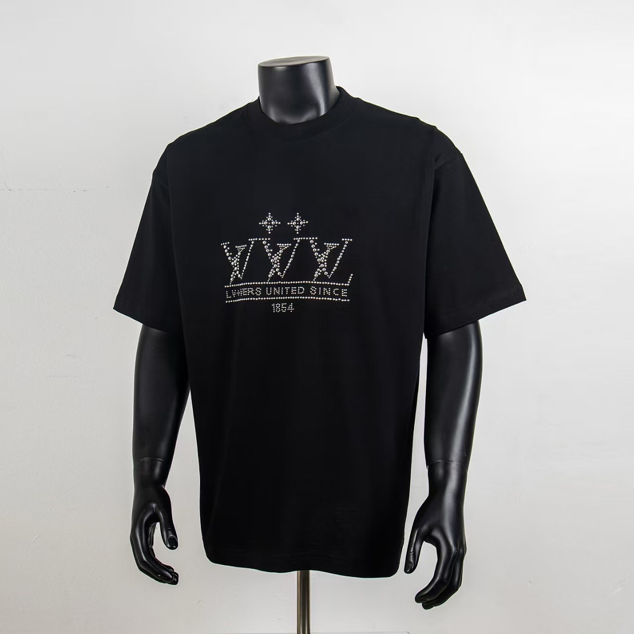     Louis Vuitton Embossed T-Shirt Black 6023