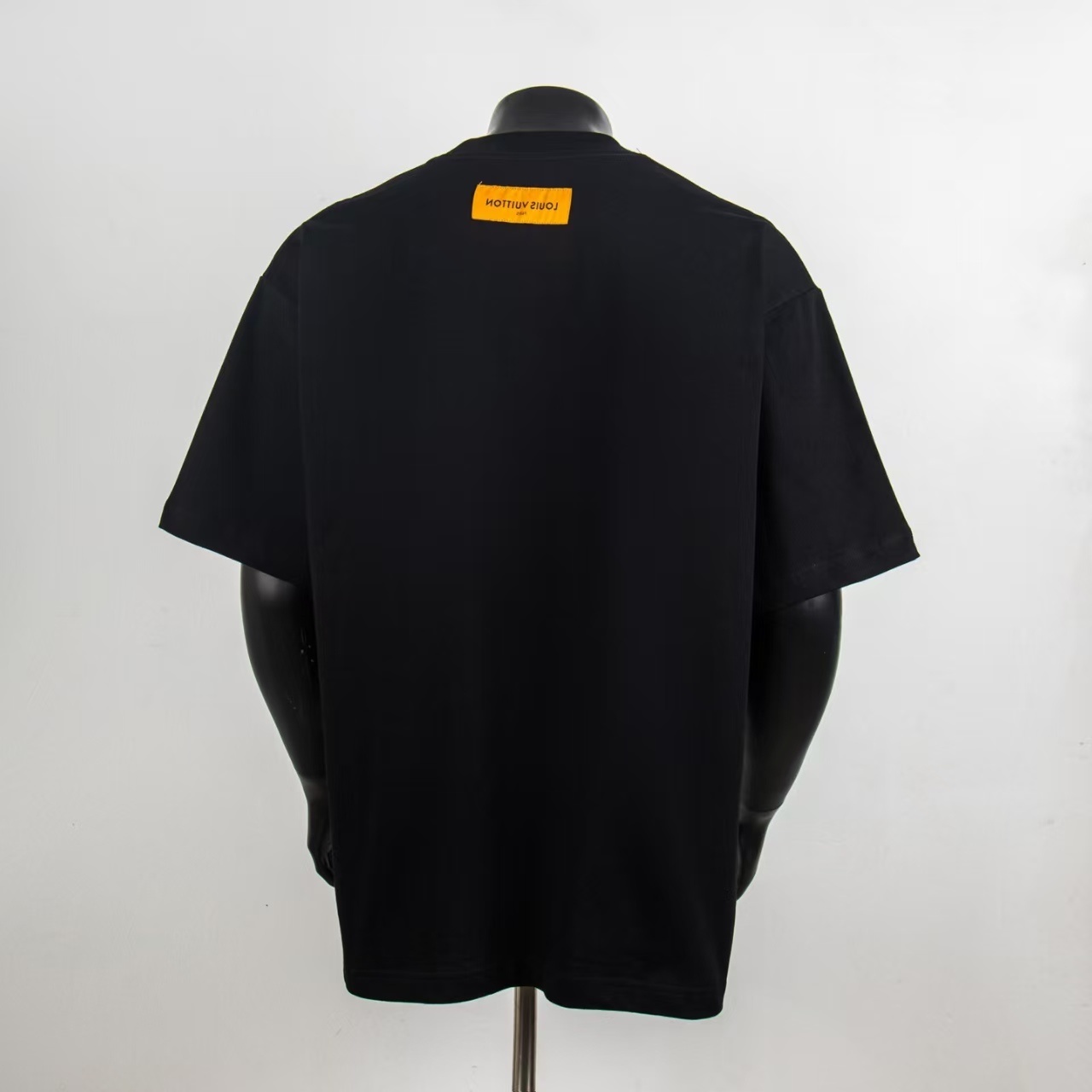     Louis Vuitton Embossed T-Shirt Black 6023