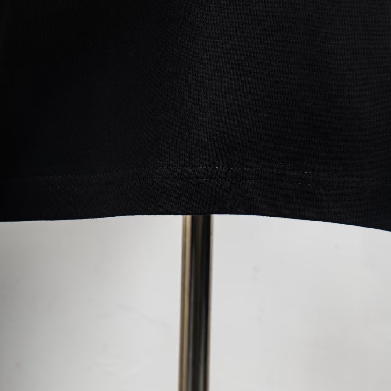     Louis Vuitton Embossed T-Shirt Black 6023