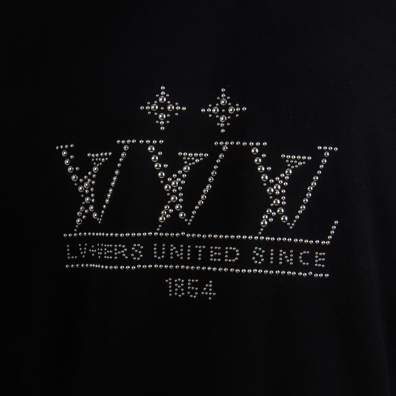     Louis Vuitton Embossed T-Shirt Black 6023