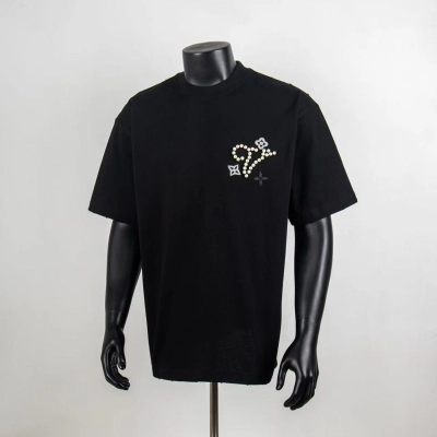 Top Quality     Louis Vuitton Embellished Signature T-Shirt Black 6012 01