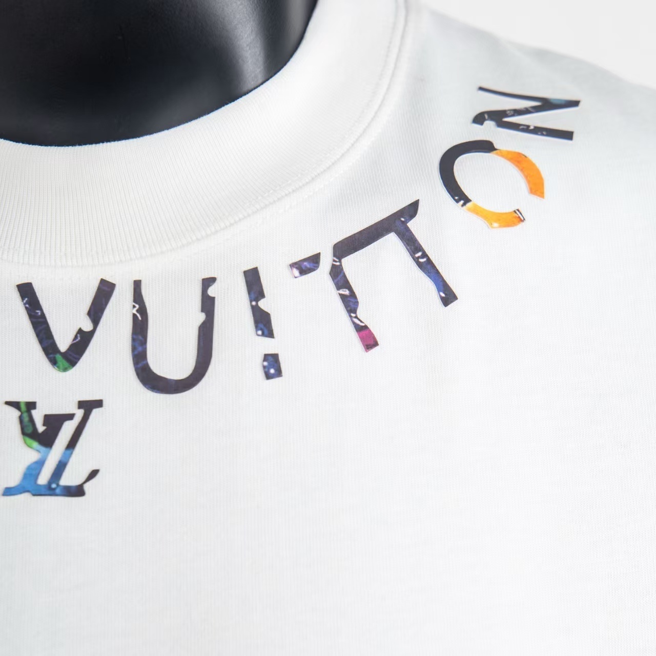     Louis Vuitton Embellished Signature T-Shirt White 6020