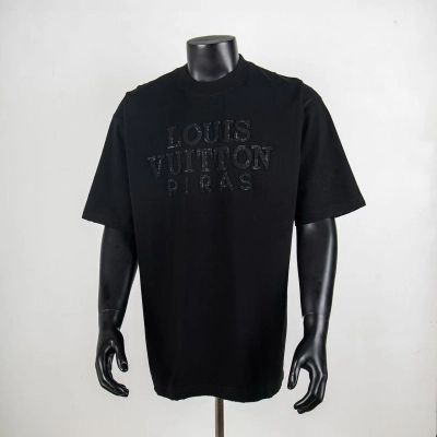 Top Quality     Louis Vuitton Embossed T-Shirt Black 6011 01