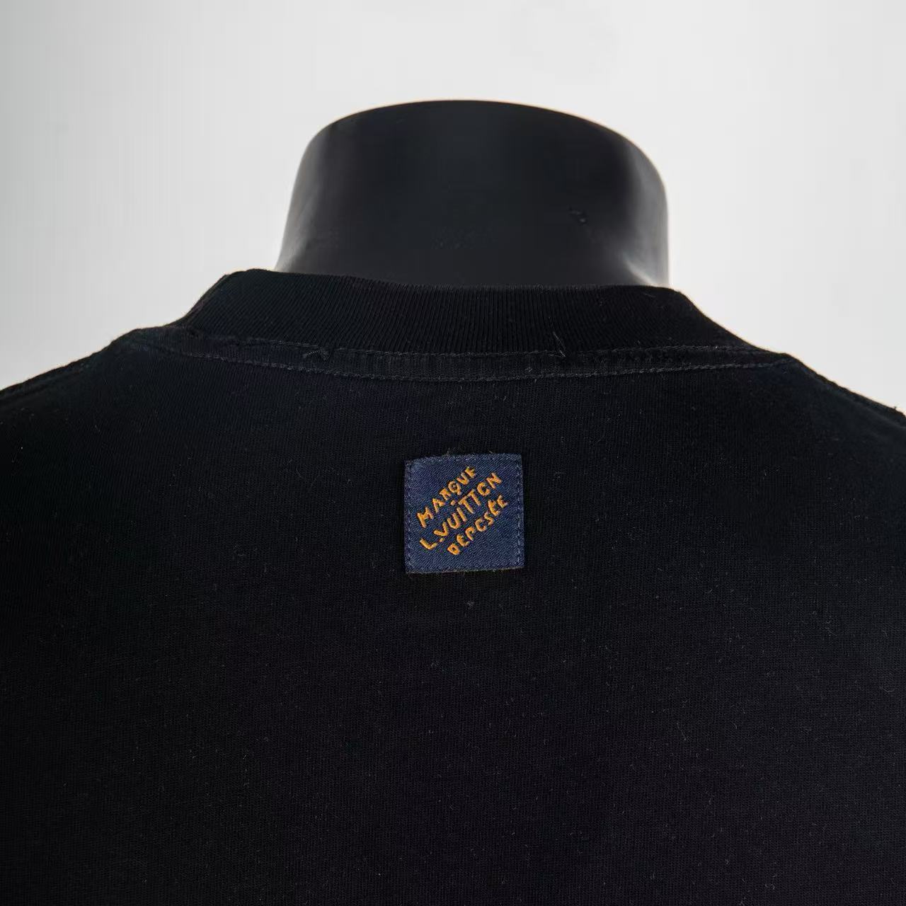     Louis Vuitton Embossed T-Shirt Black 6011