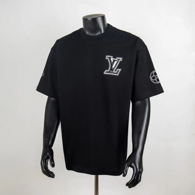 Top Quality     Louis Vuitton Embossed T-Shirt Black 6013 01