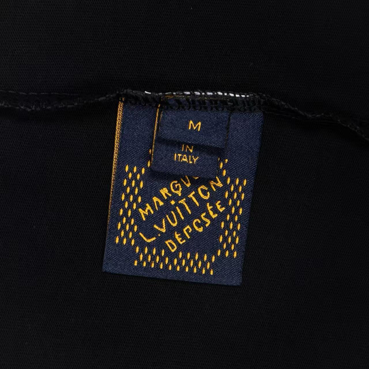     Louis Vuitton Embossed T-Shirt Black 6013