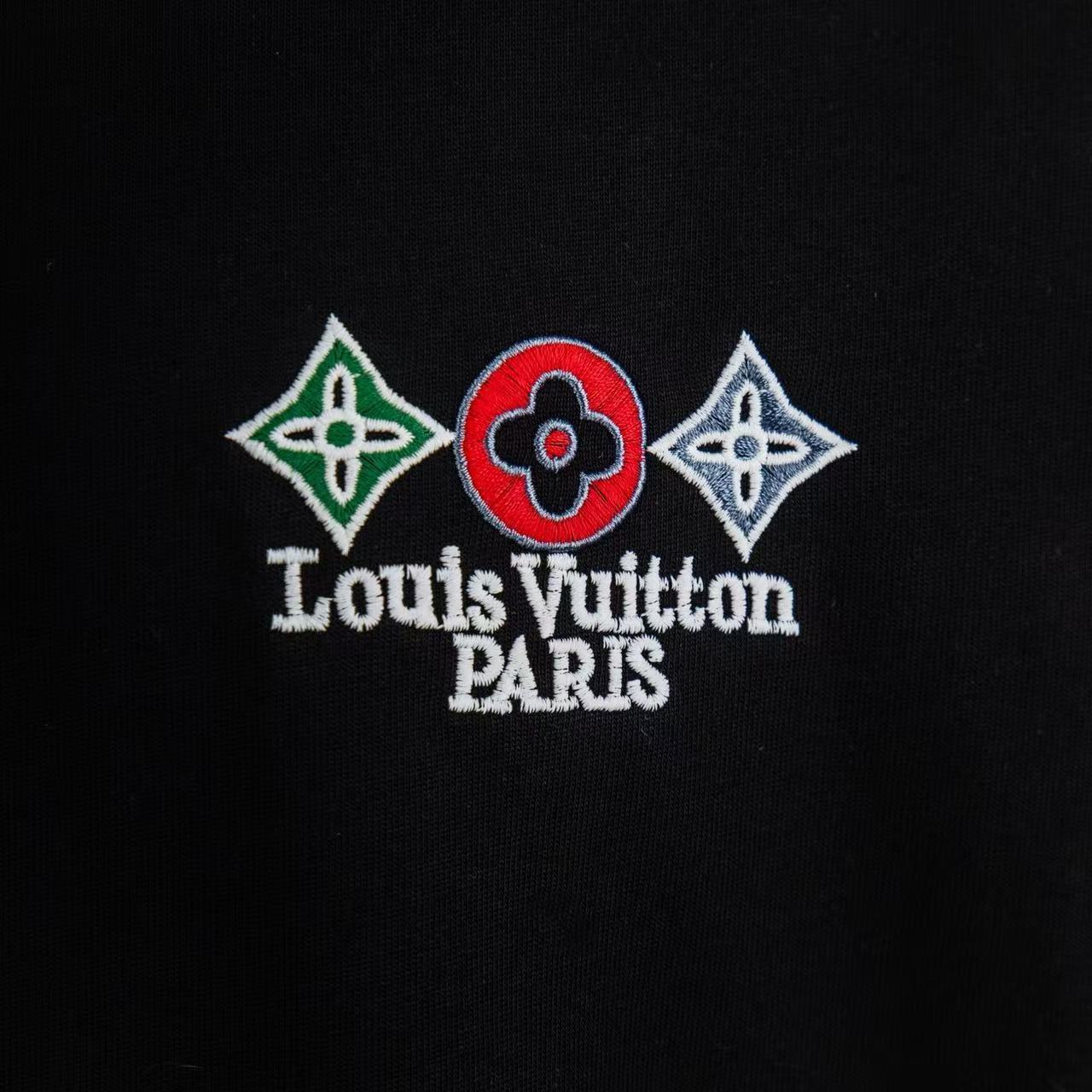     Louis Vuitton Embossed T-Shirt Black 6014