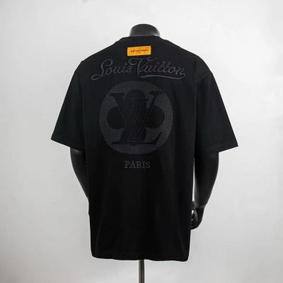 Top Quality     Louis Vuitton Embossed T-Shirt Black 6016 02