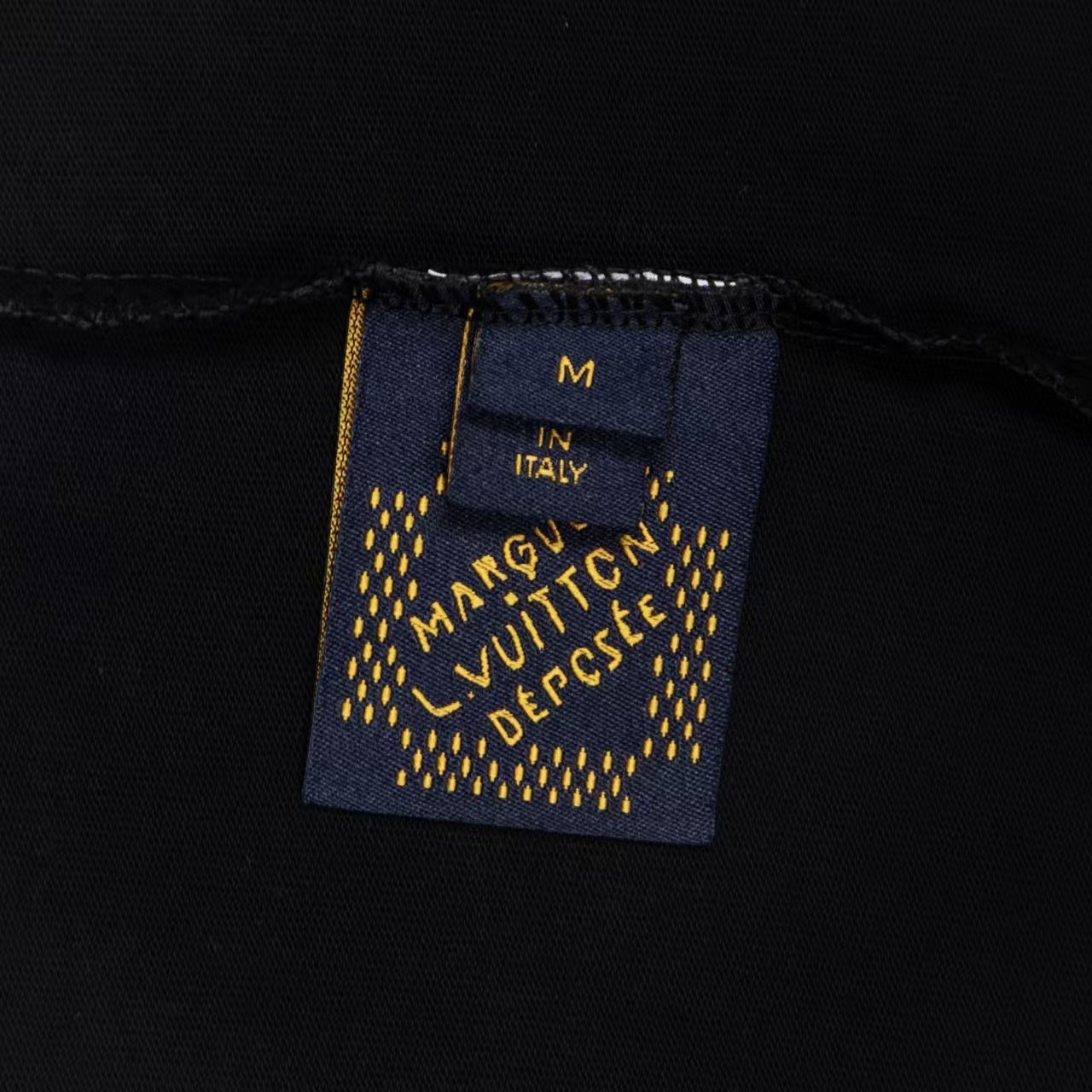     Louis Vuitton Embossed T-Shirt Black 6018