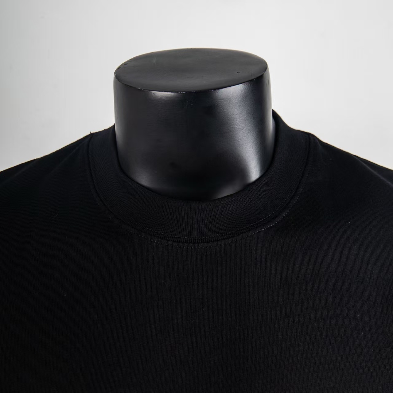     Louis Vuitton Embossed T-Shirt Black 6018