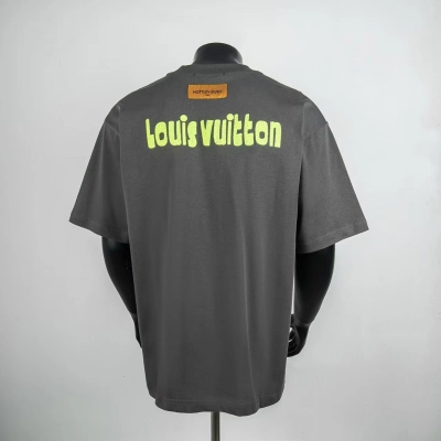 Top Quality     Louis Vuitton Embossed T-Shirt Black 6021 02