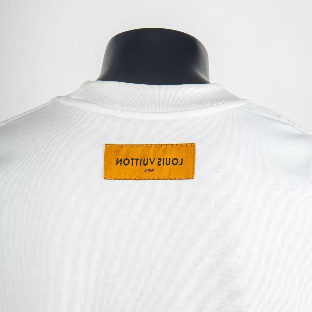     Louis Vuitton Embossed T-Shirt White 6013