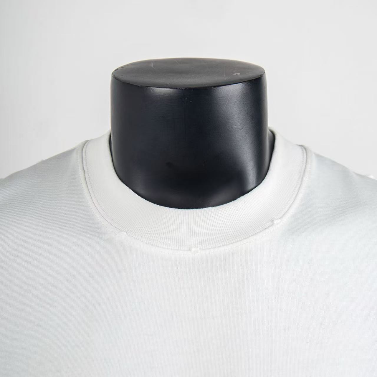     Louis Vuitton Embossed T-Shirt White 6014