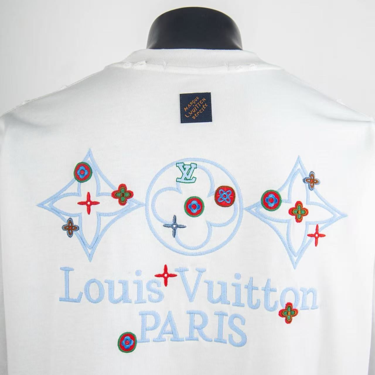     Louis Vuitton Embossed T-Shirt White 6014