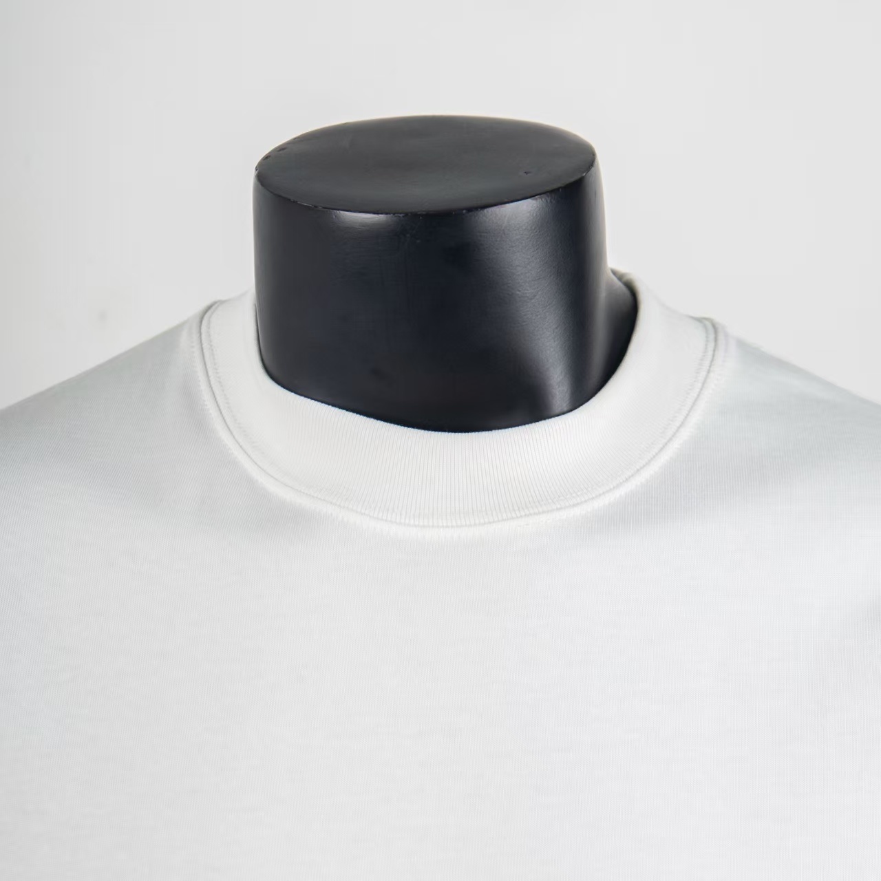     Louis Vuitton Embossed T-Shirt White 6018