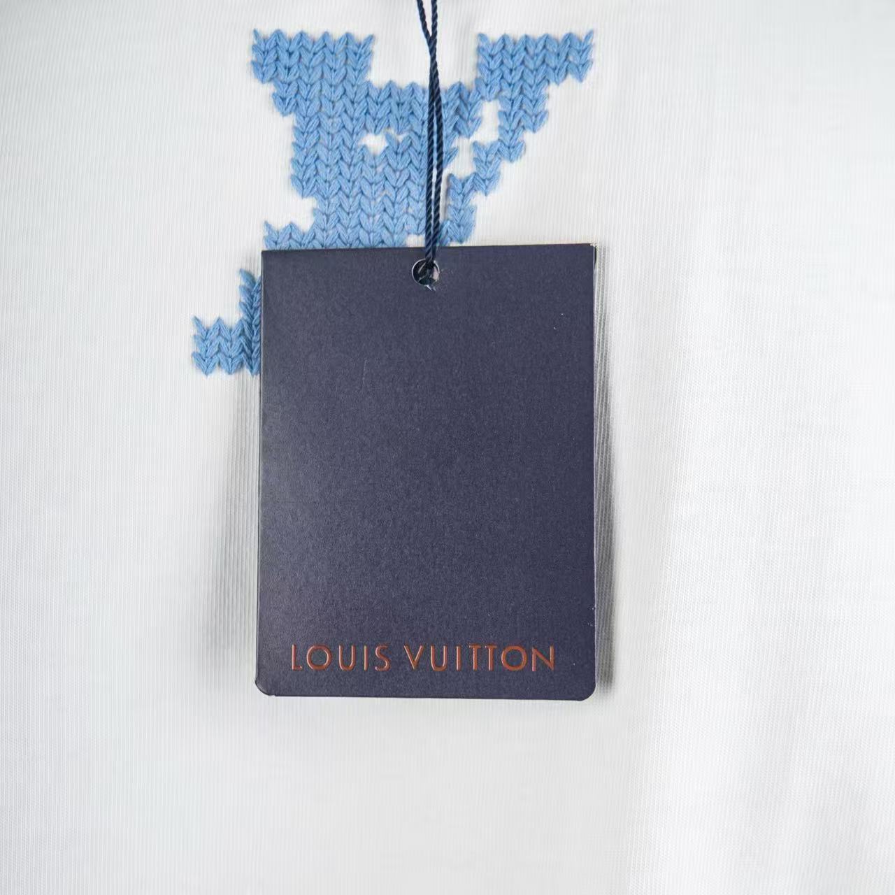     Louis Vuitton Embroidered Signature T-Shirt White 6015