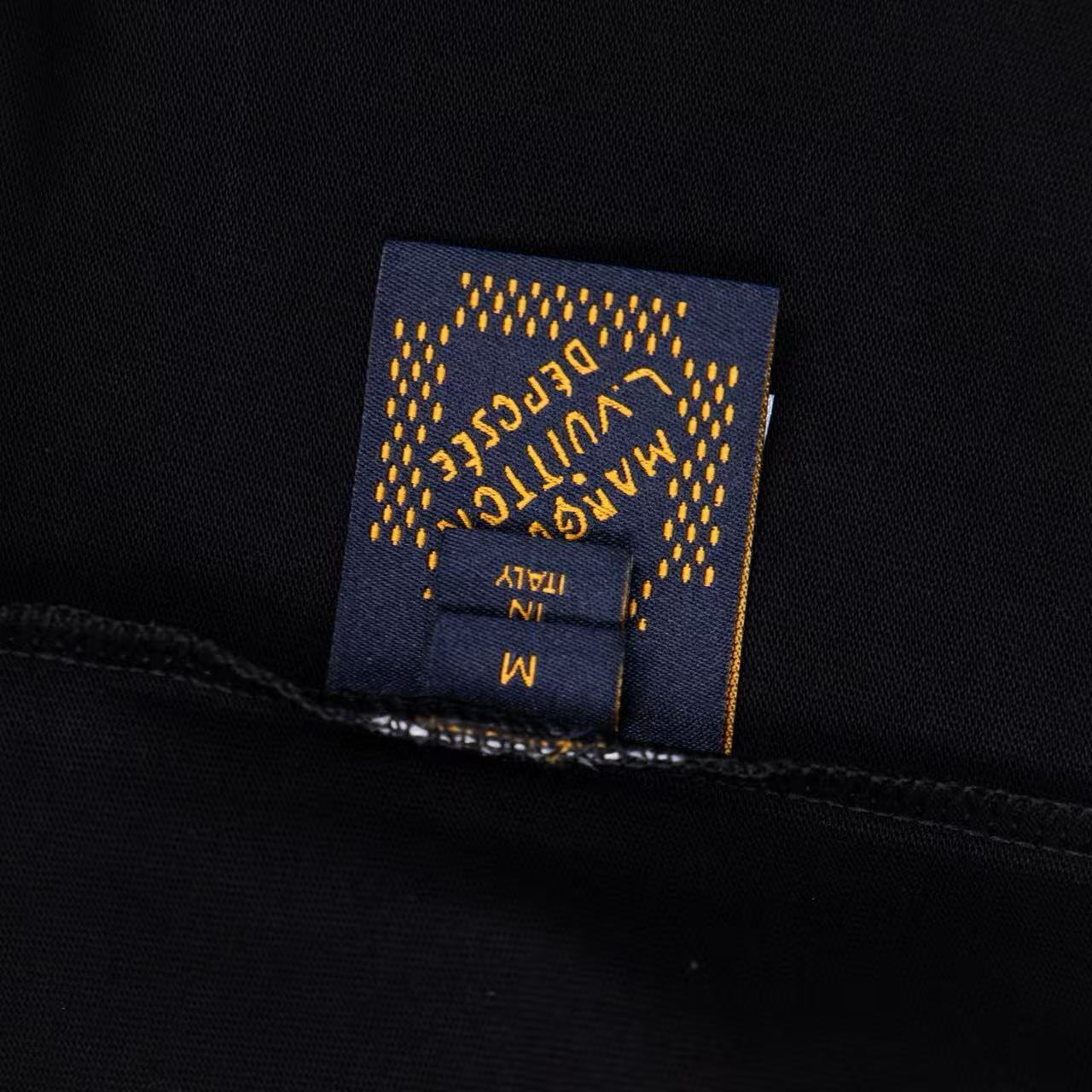     Louis Vuitton Gradient Cotton T-shirt Black 6028