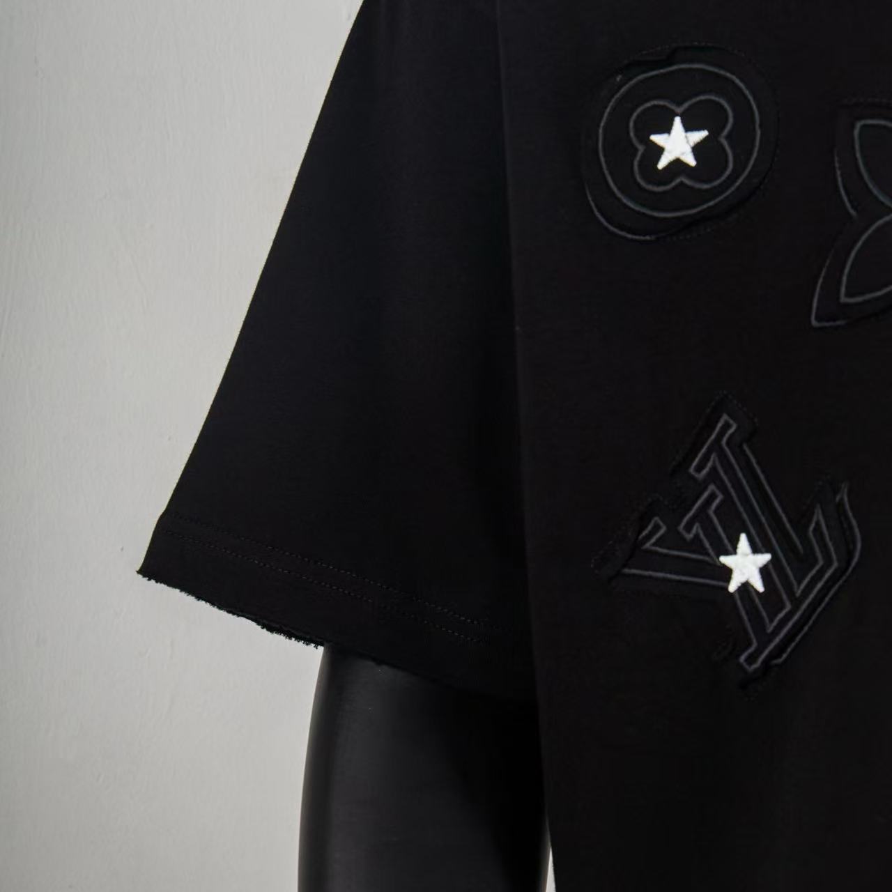     Louis Vuitton Monogram T-Shirt Black 6010