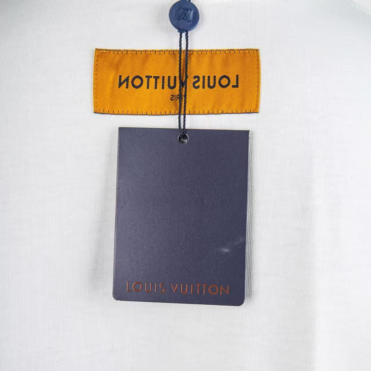     Louis Vuitton Monogram T-Shirt White 6010