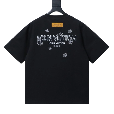 Top Quality     Louis Vuitton Clover T-Shirt  02