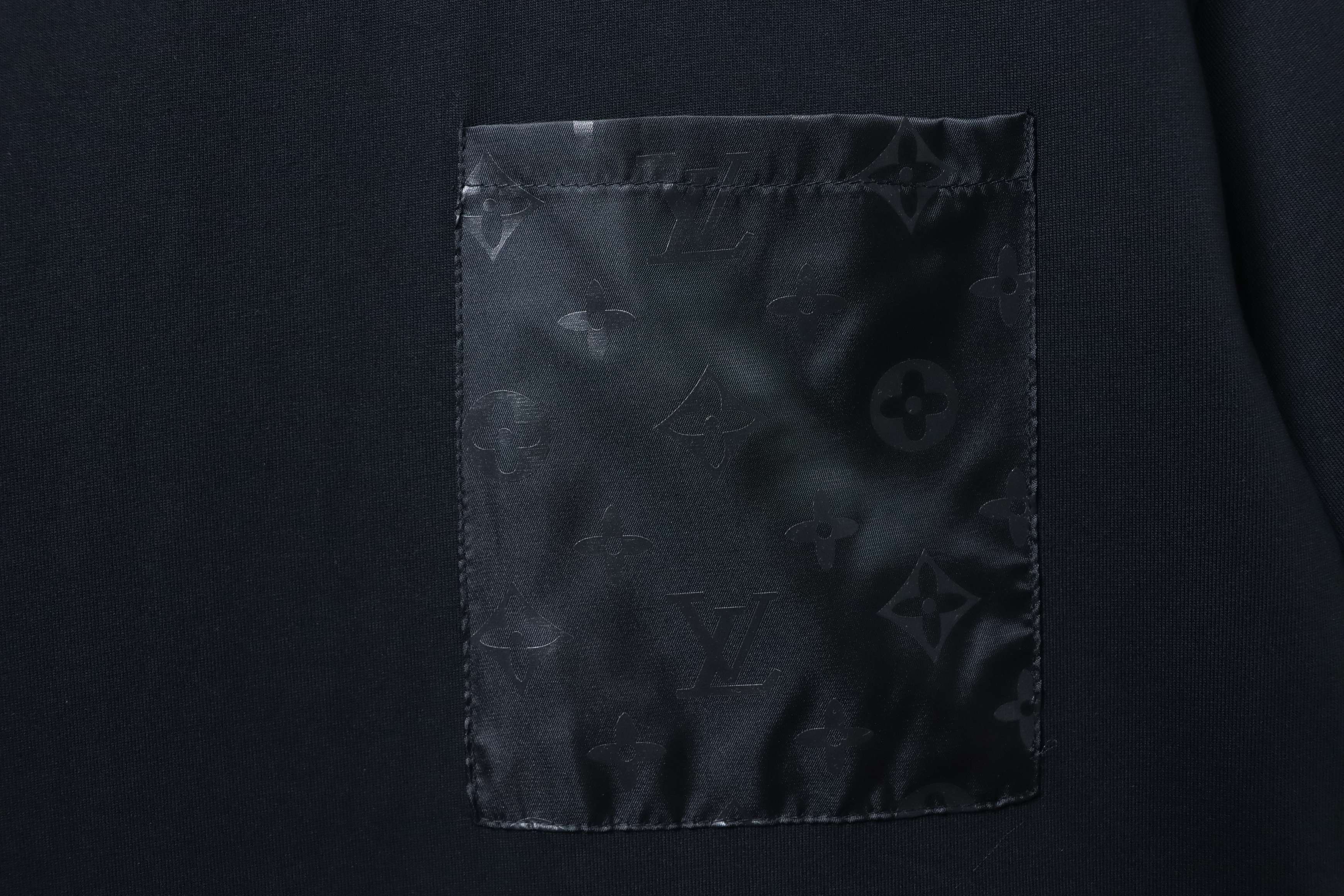     Louis Vuitton Subtle Pattern T-Shirt Black