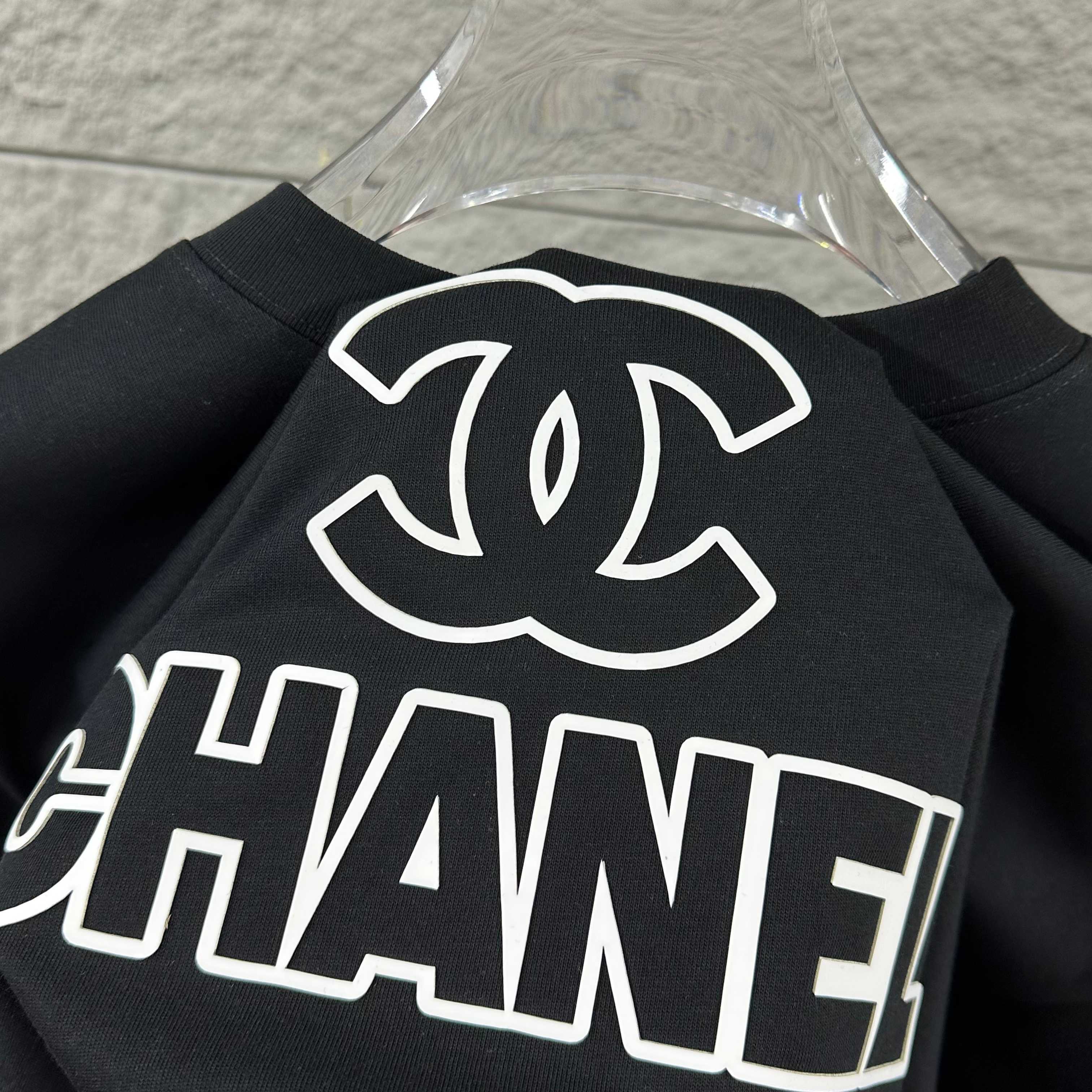   Chanel Both Sides T-shirt