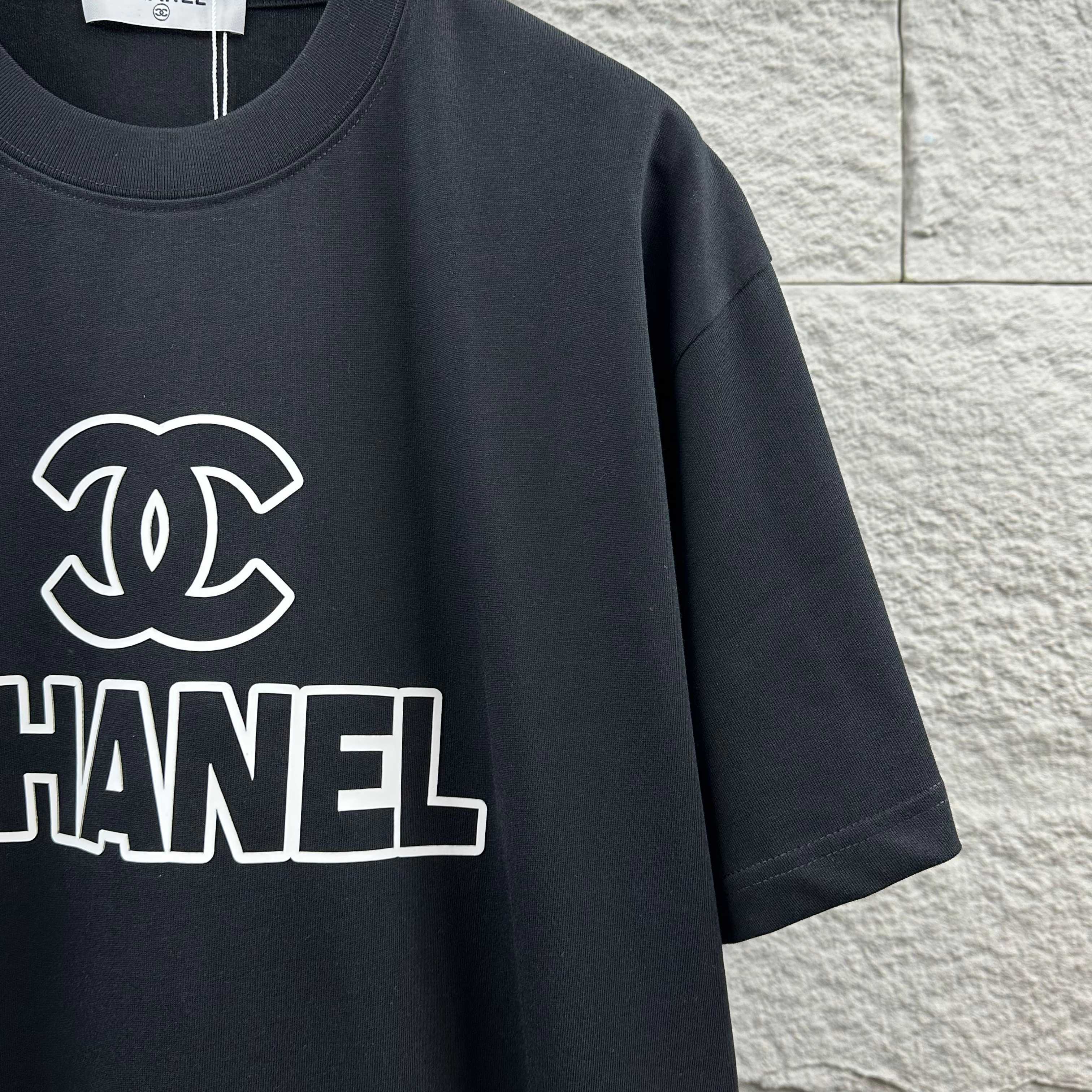    Chanel Both Sides T-shirt