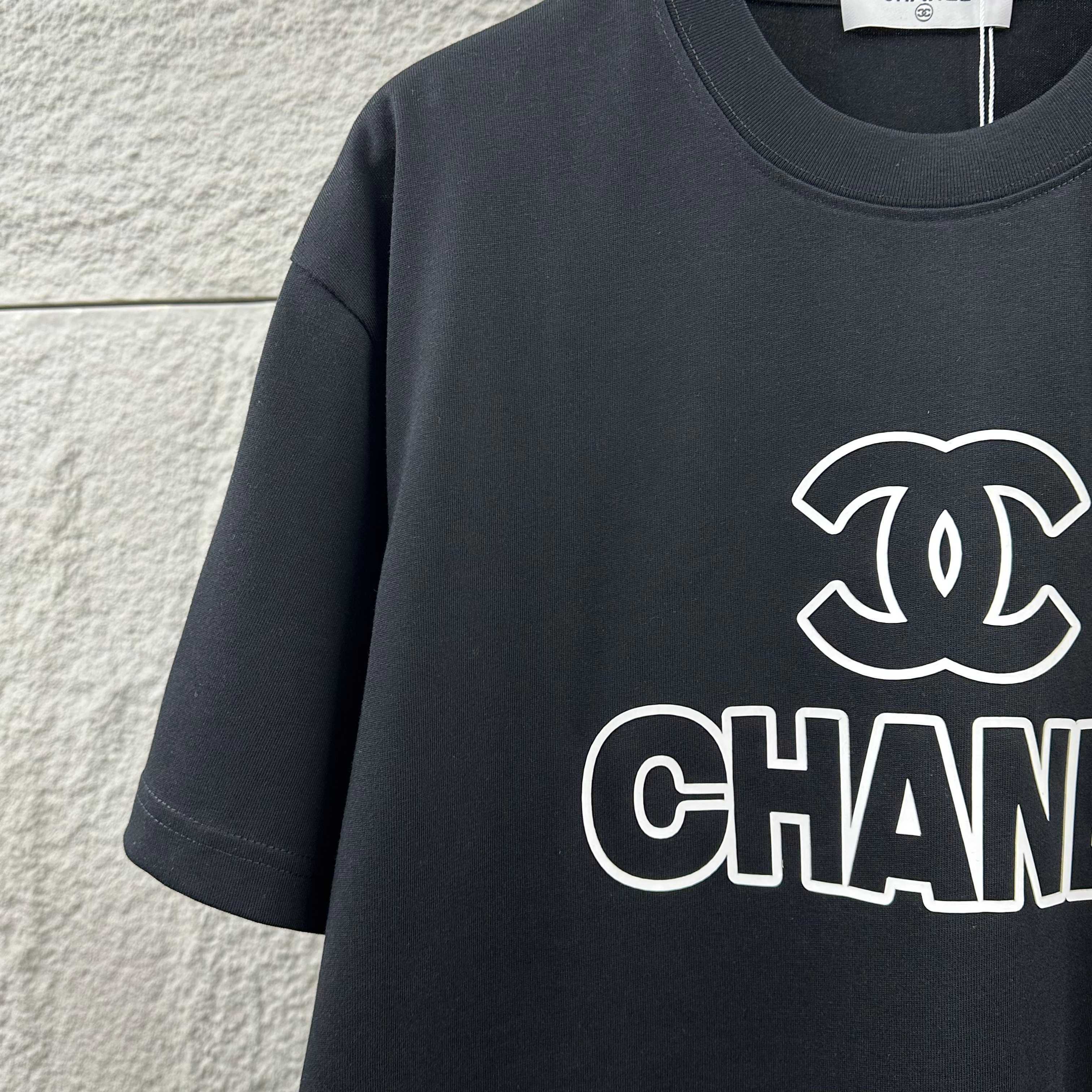    Chanel Both Sides T-shirt
