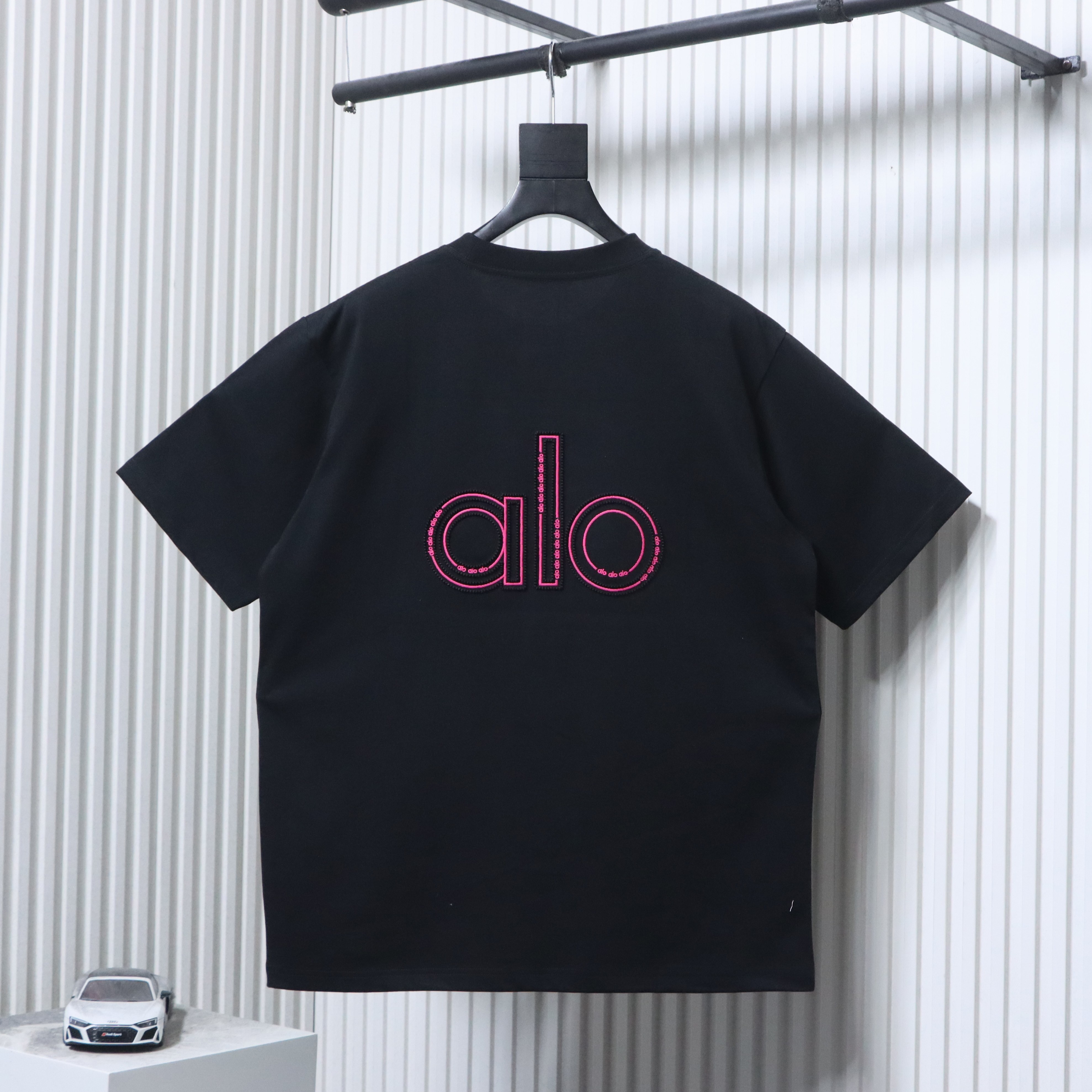    Alo Yoga Short Logo Black