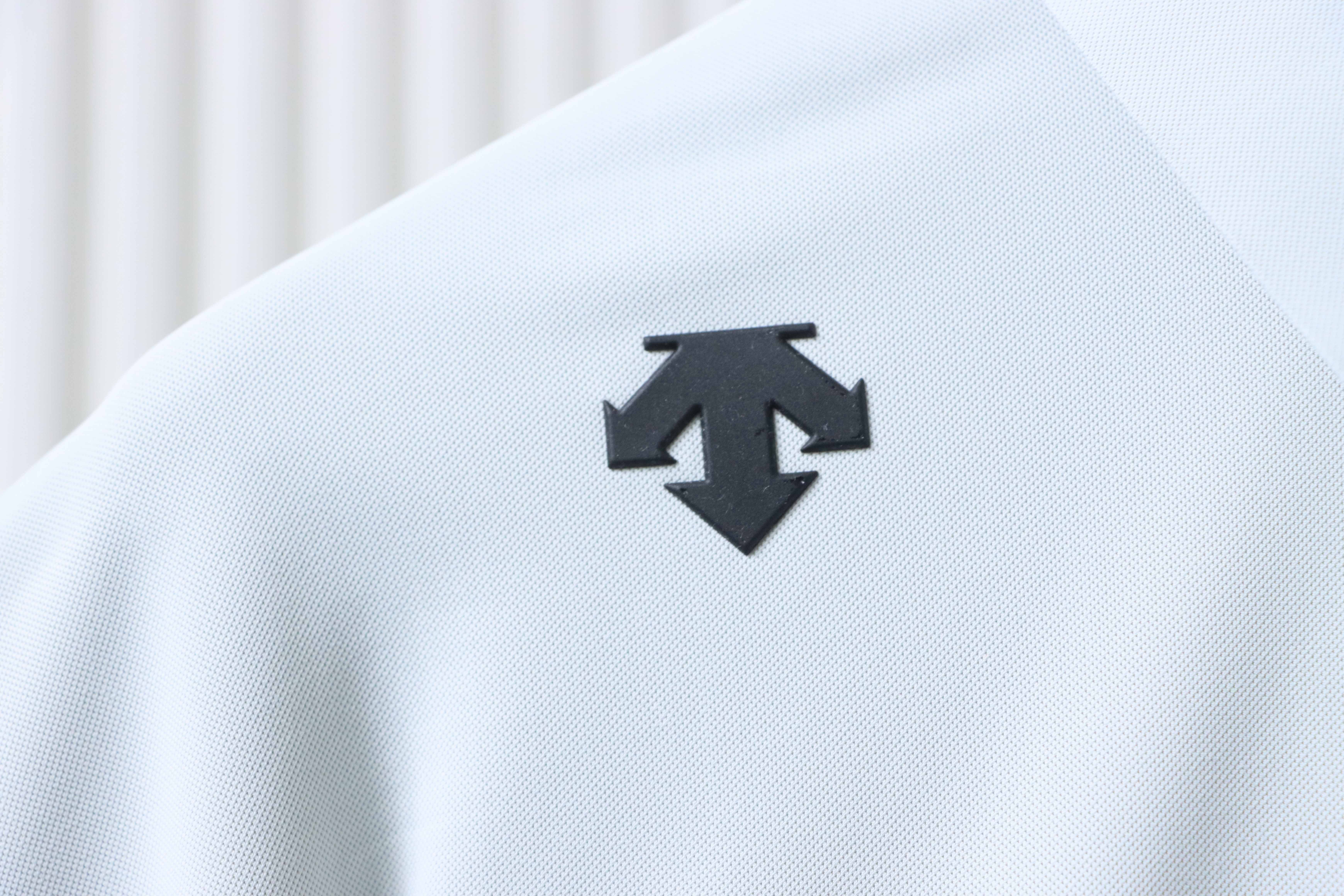 Top Quality    Descente Training Short Sleeve Polo White