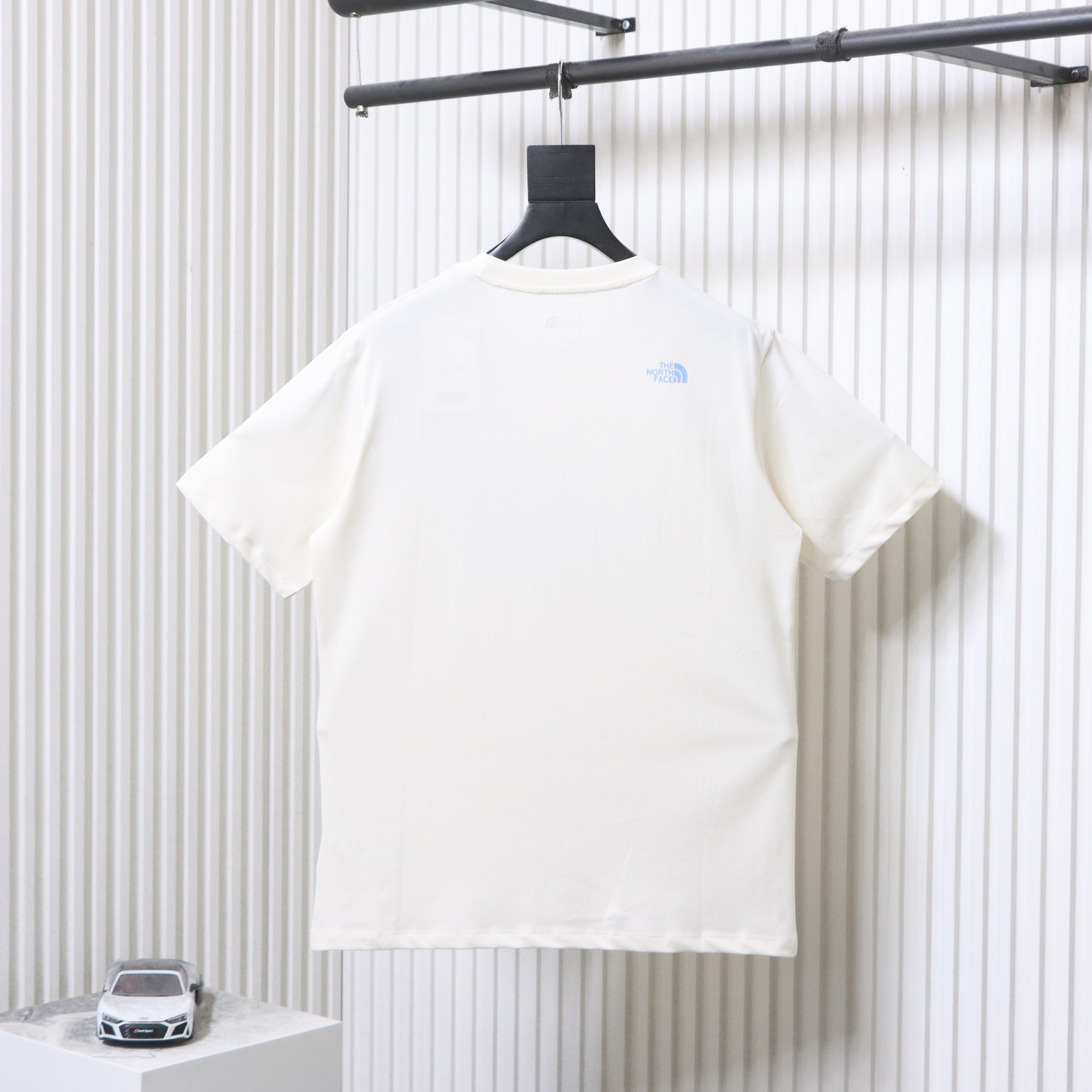 Top Quality    The North Face Heart Series American Vintage Heart Logo Print Outdoor Moisture White