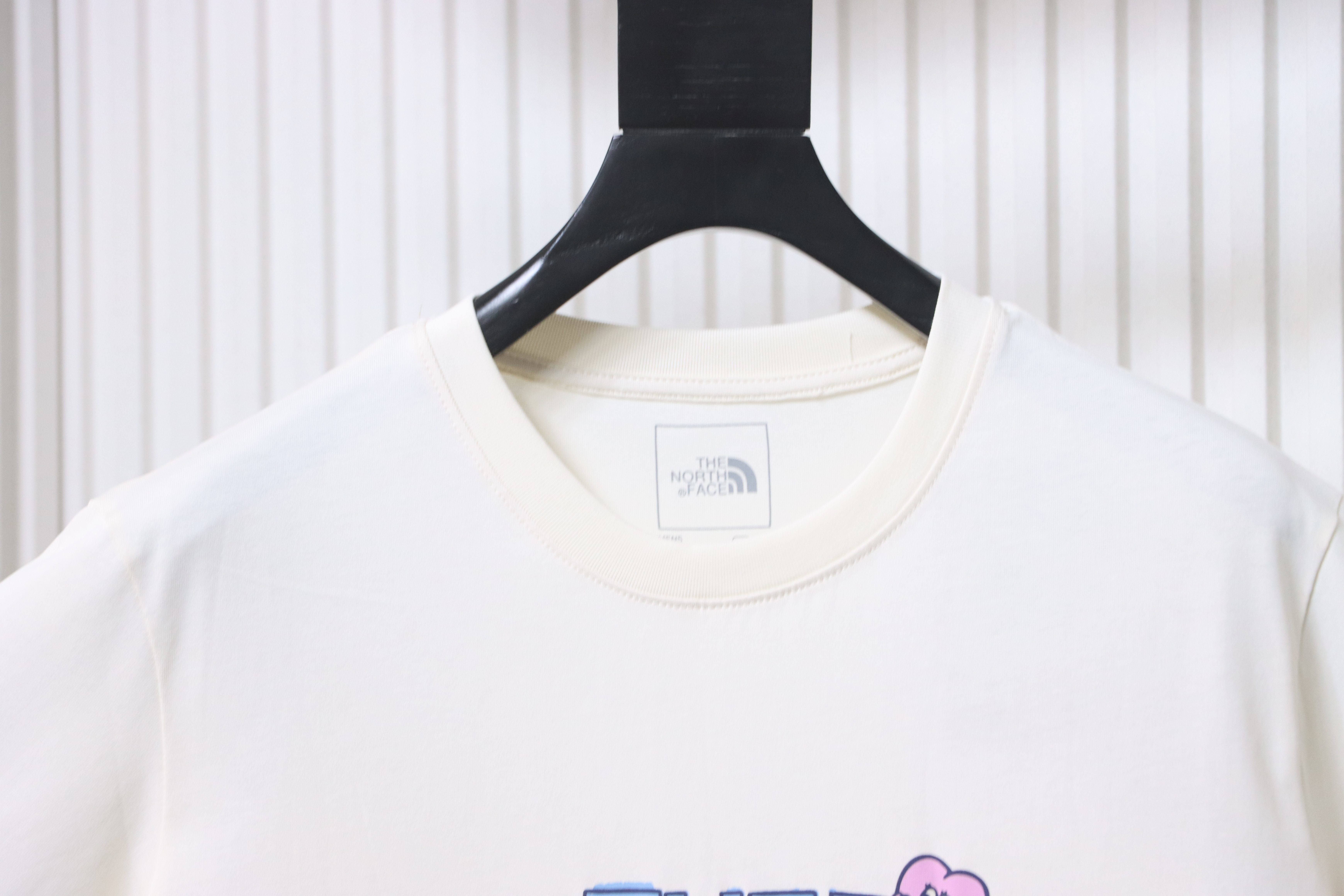 Top Quality    The North Face Heart Series American Vintage Heart Logo Print Outdoor Moisture White