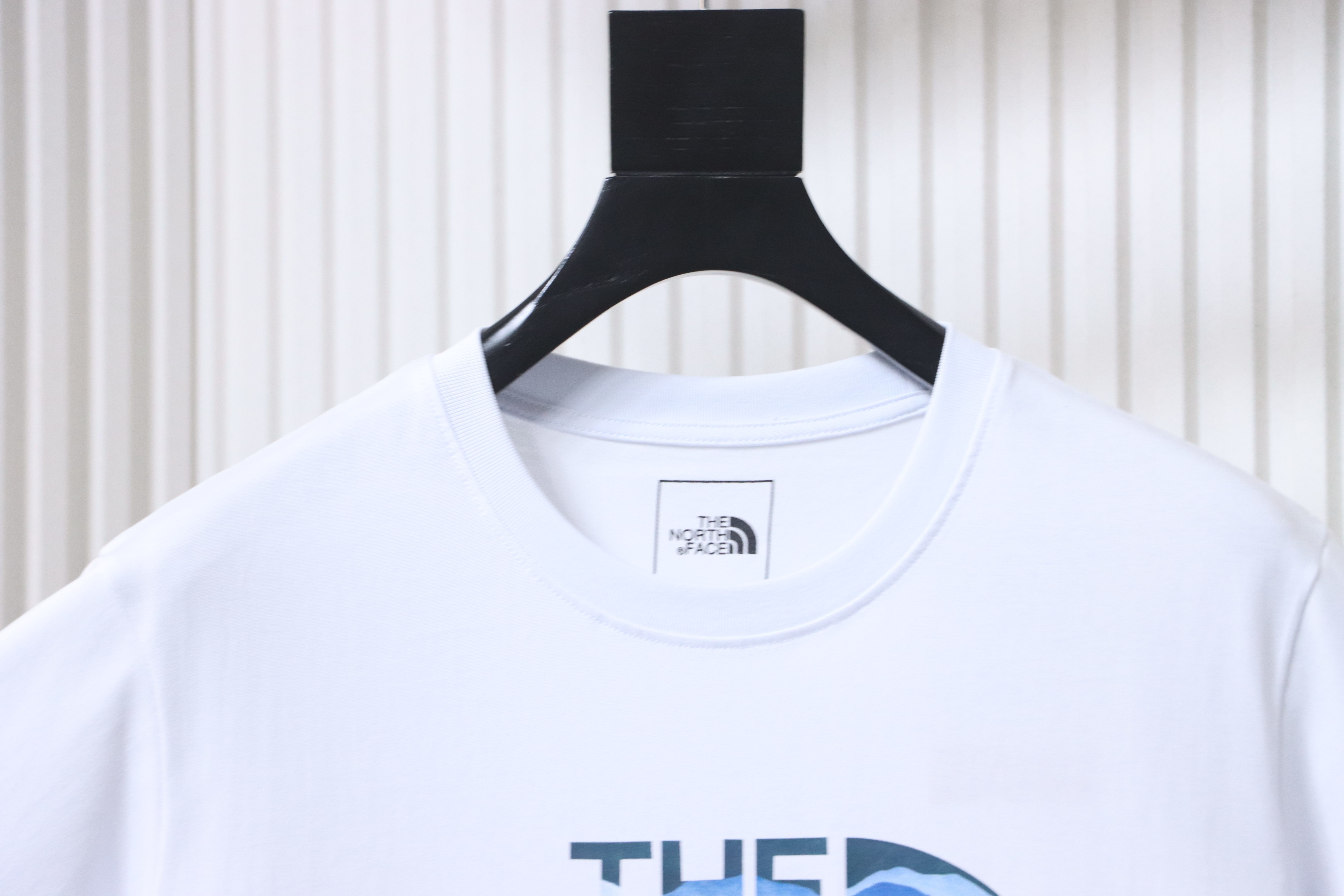Top Quality    The North Face Men's Short Sleeve Half Dome Graphic Tee