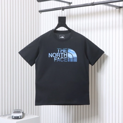 Top Quality    The North Face SS24 Clean Fit 02