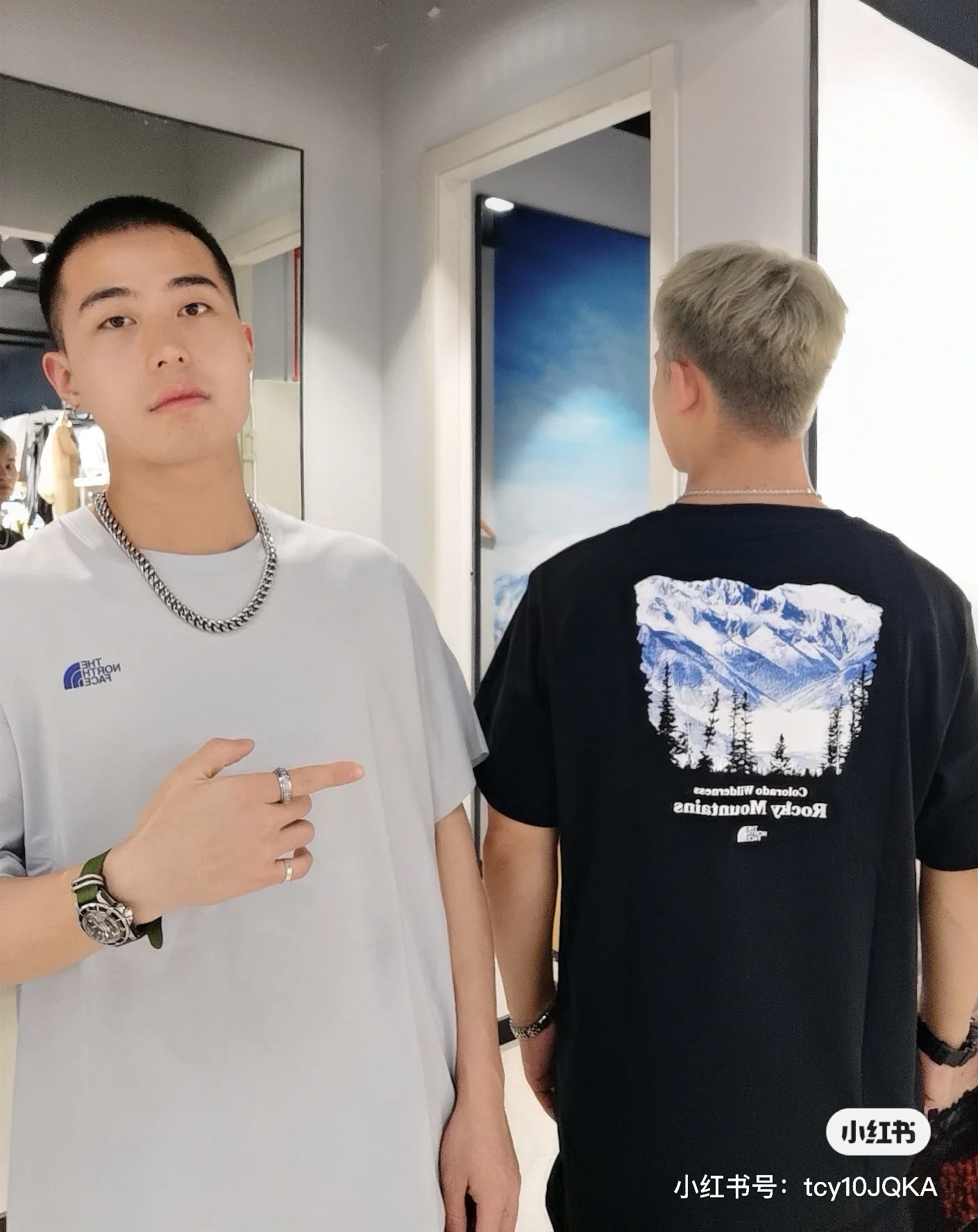 Top Quality    The North Face T-shirts Logo Black