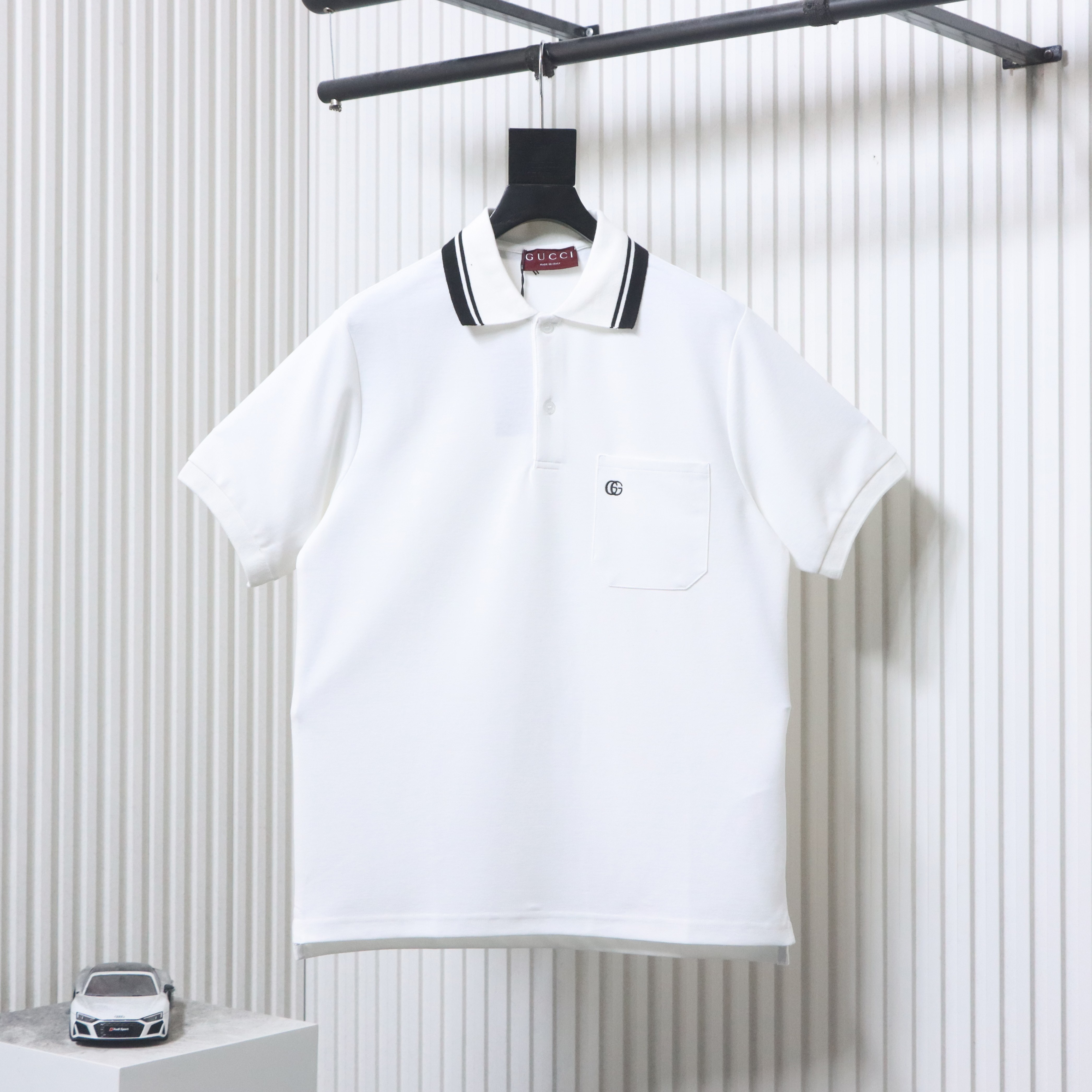    Cotton polo shirt with Interlocking G embroidered pocket in white 01