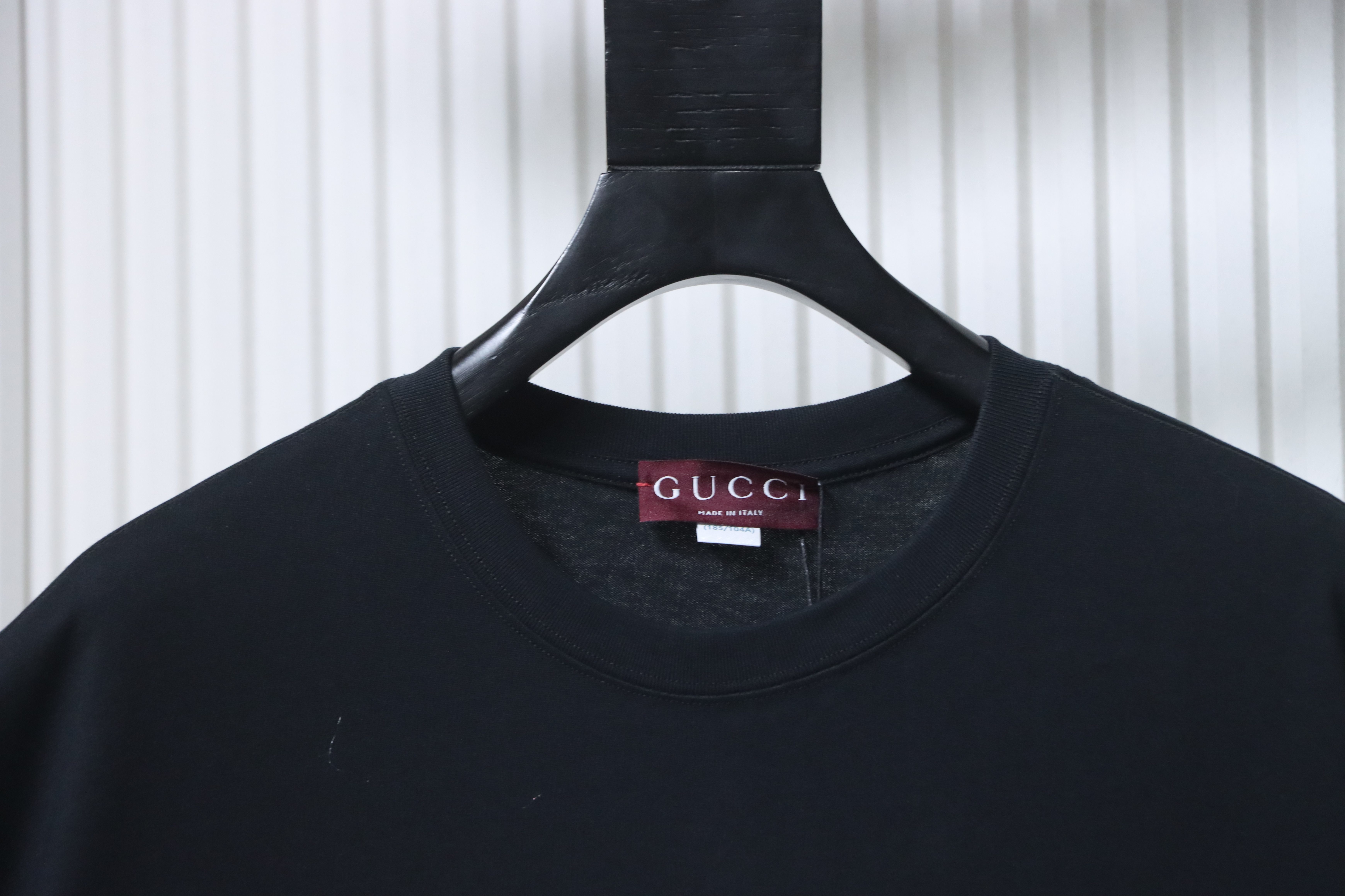 Top Quality    Cotton T-shirt with classic Gucci logo embroidery