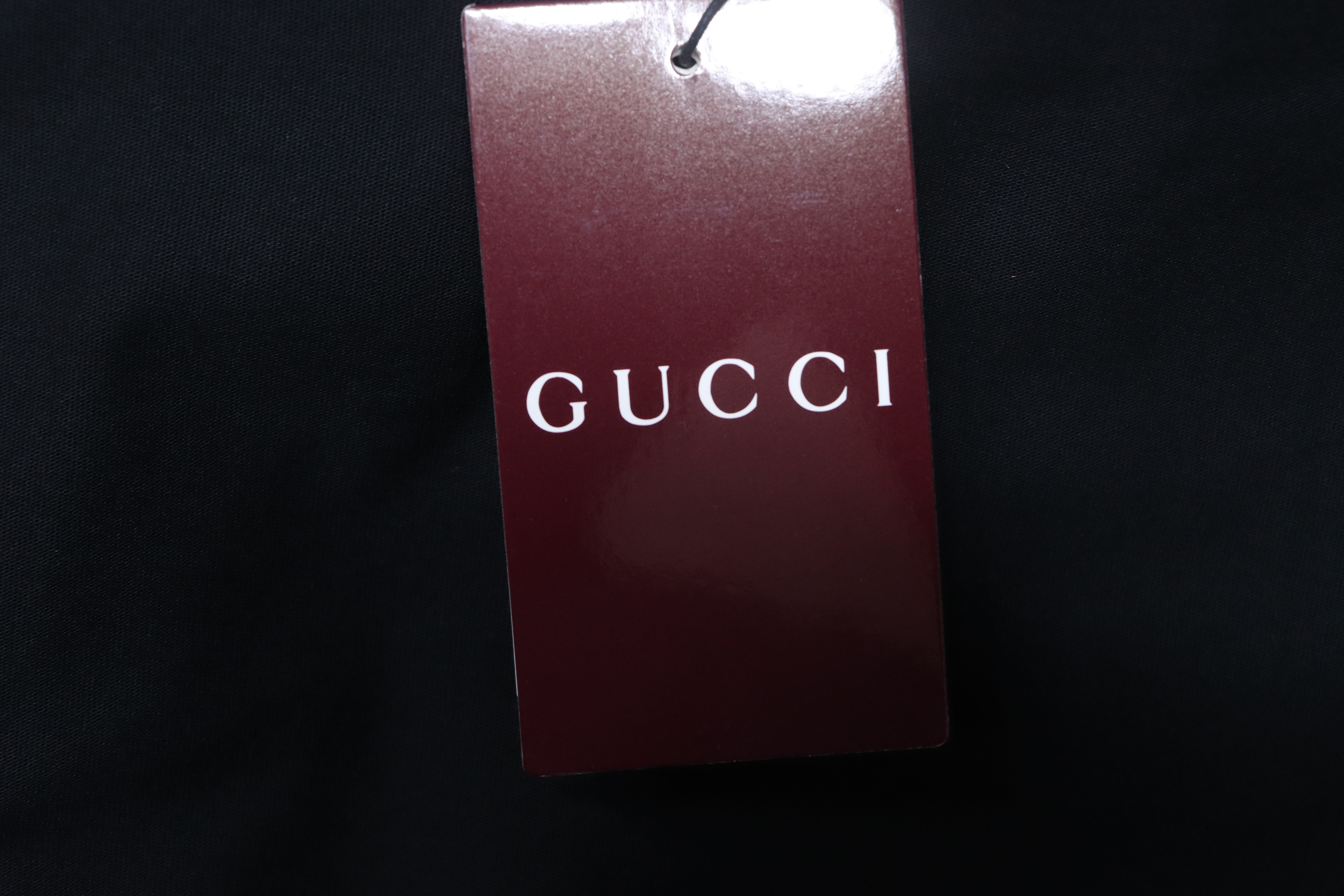 Top Quality    Cotton T-shirt with classic Gucci logo embroidery