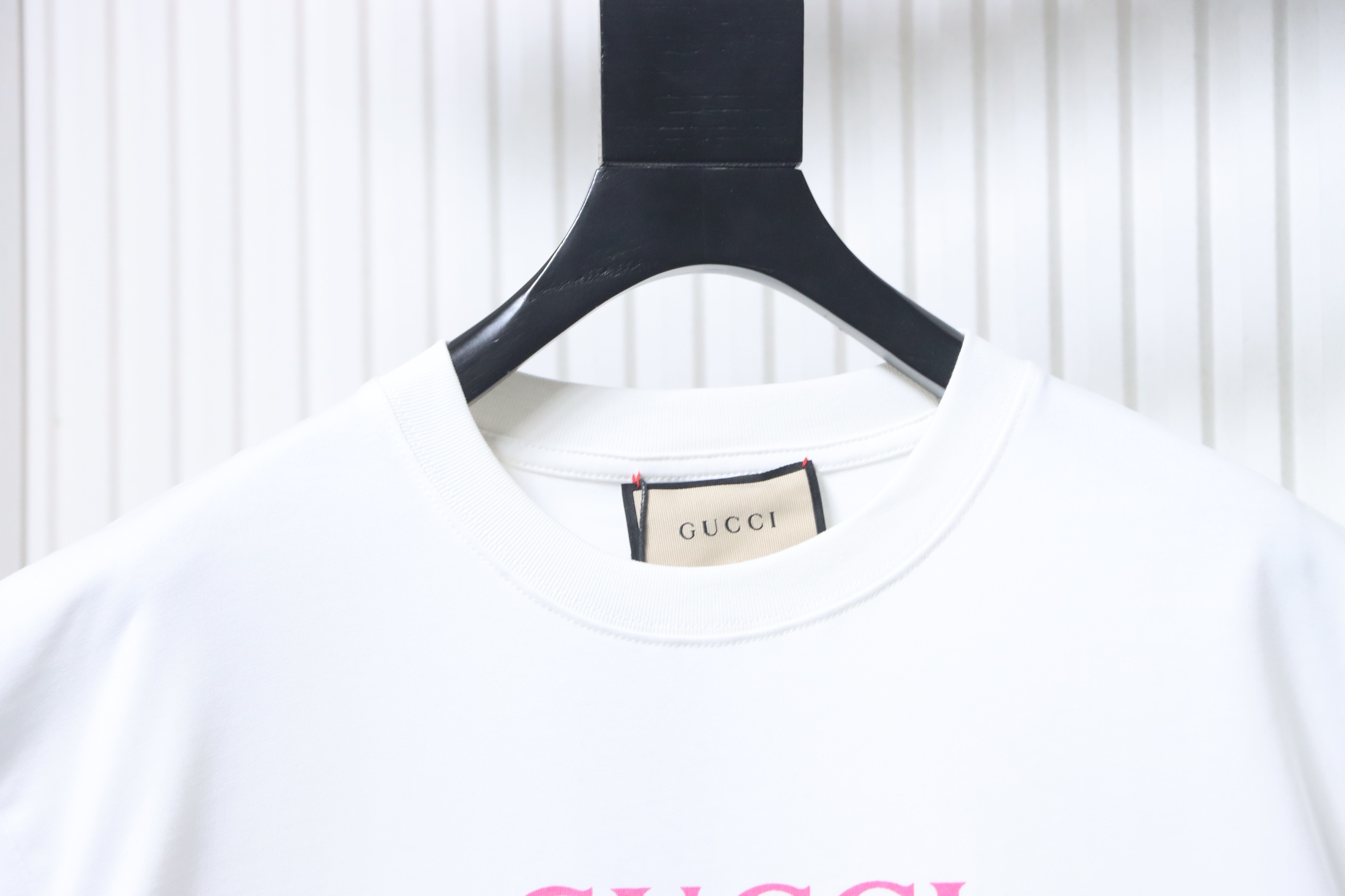 Top Quality    Cotton T-shirt with floral check Interlocking G print