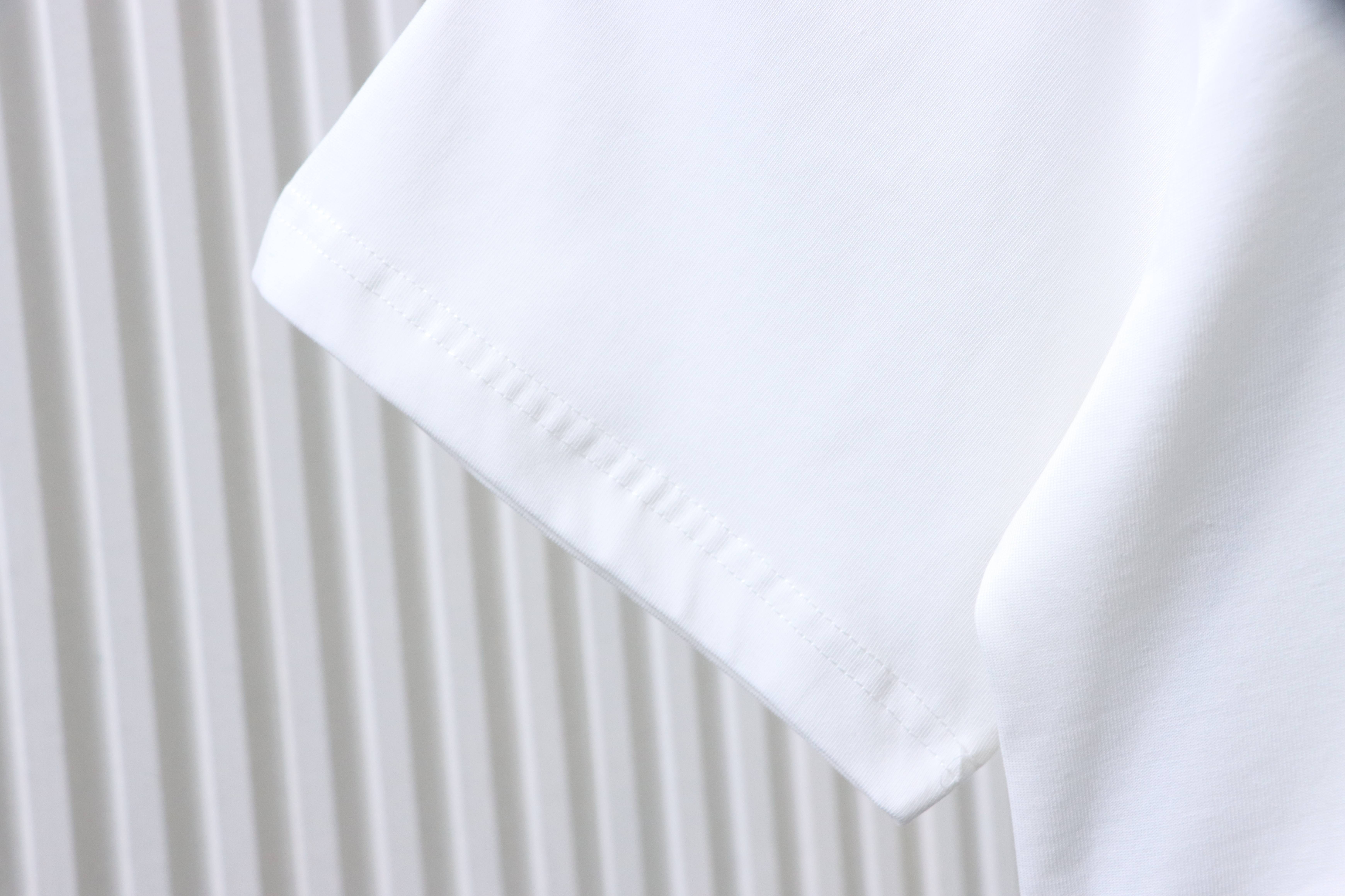 Top Quality    Cotton T-shirt with floral check Interlocking G print