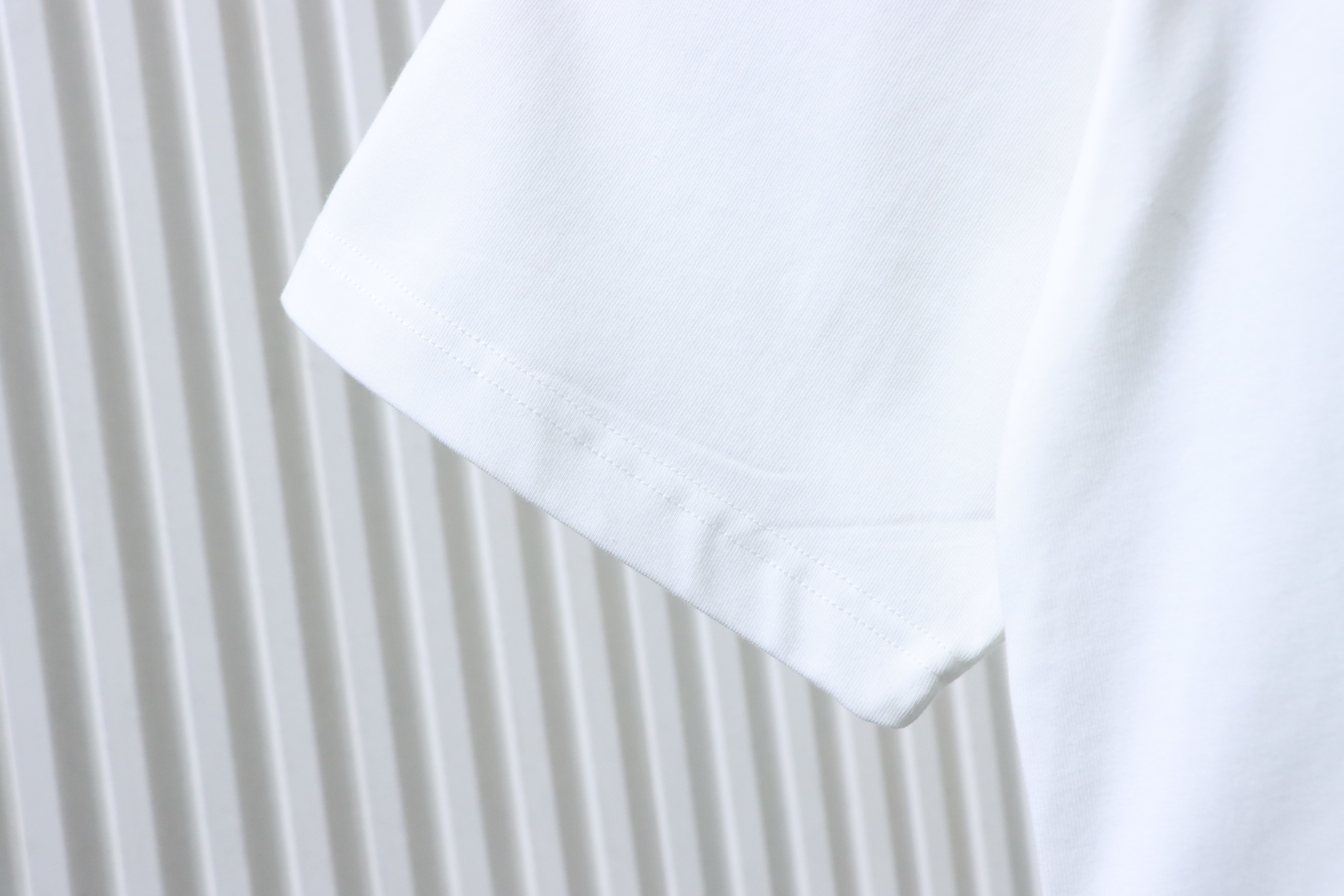    Cotton T-shirt with Gucci bear patch